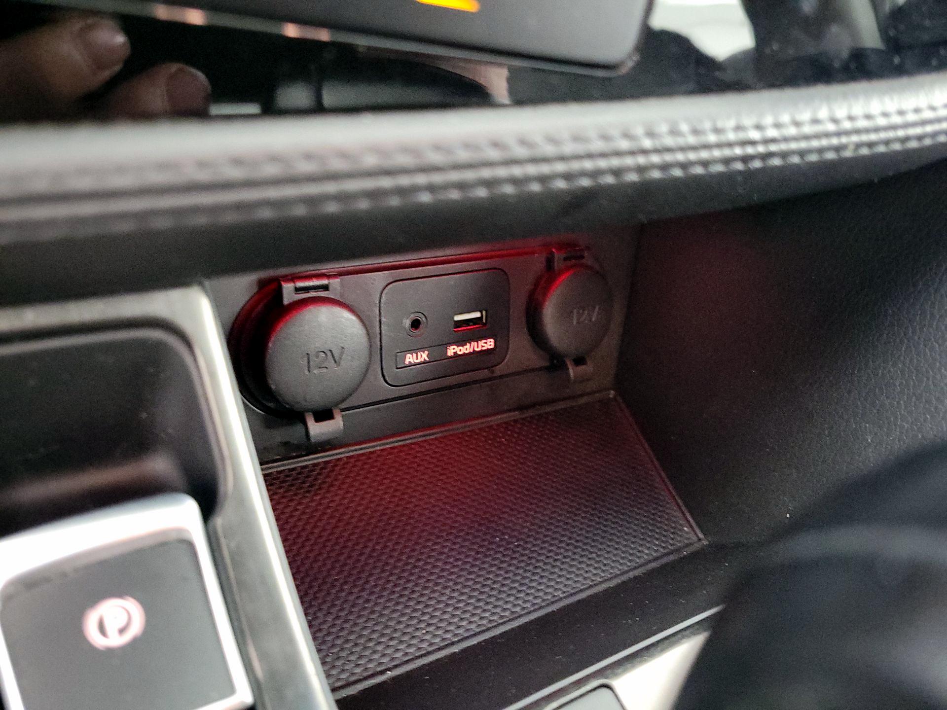 Thumbnail: 2016 Kia Optima - 19