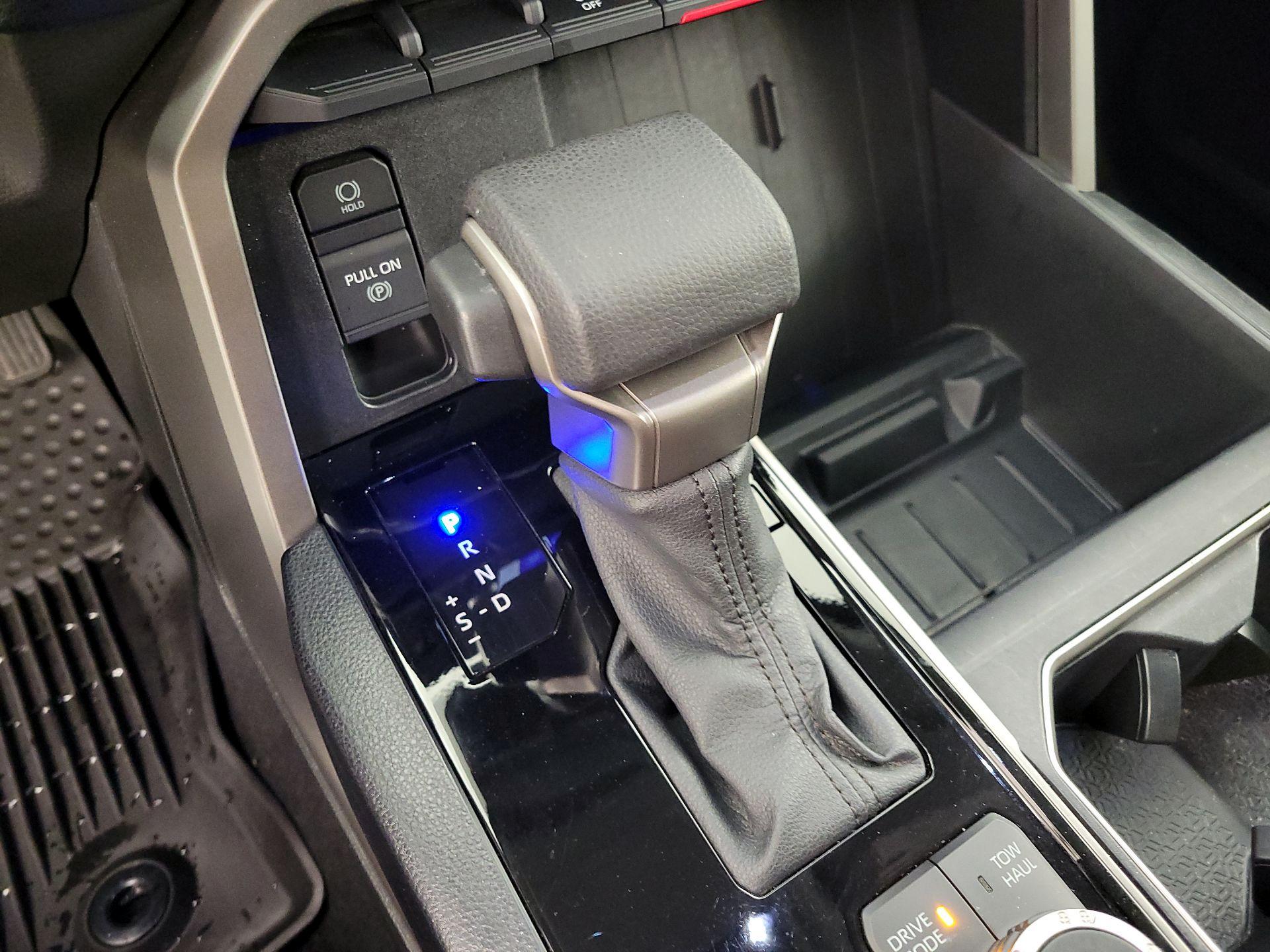 Thumbnail: 2022 Toyota Tundra - 17