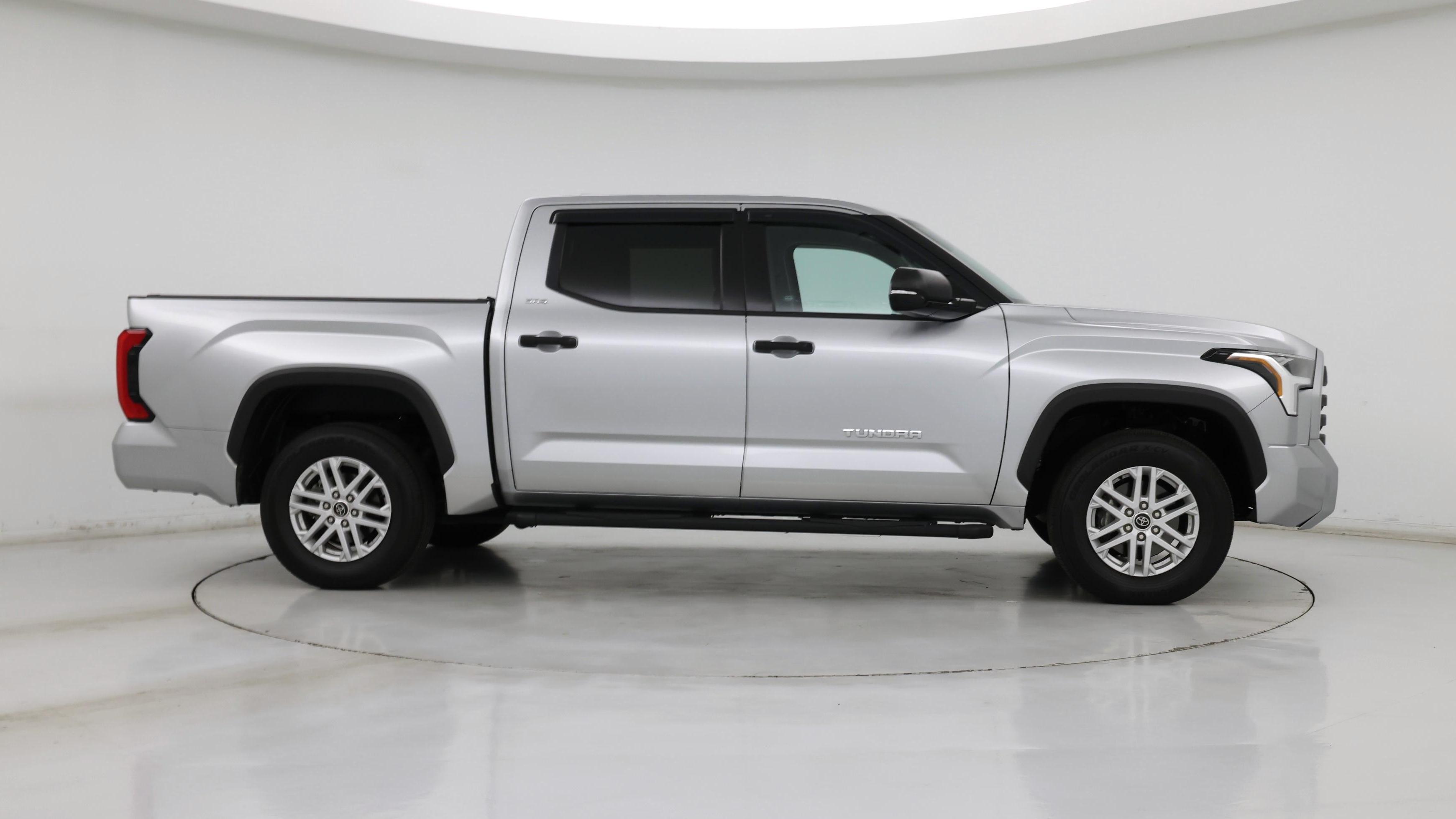 Thumbnail: 2022 Toyota Tundra - 7