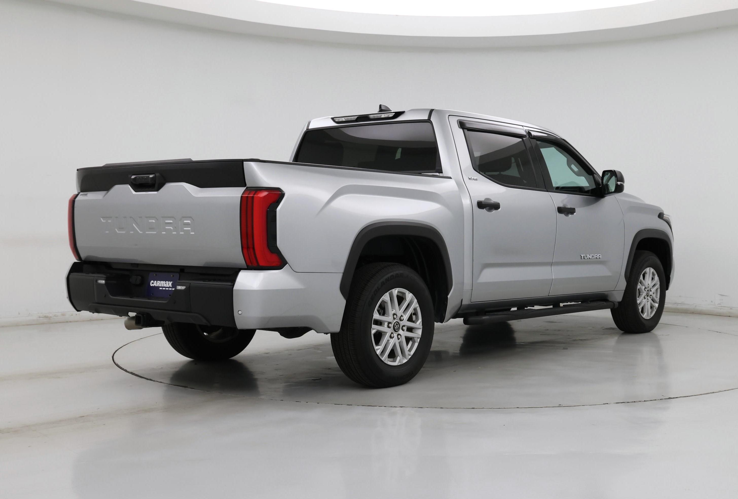 Thumbnail: 2022 Toyota Tundra - 8