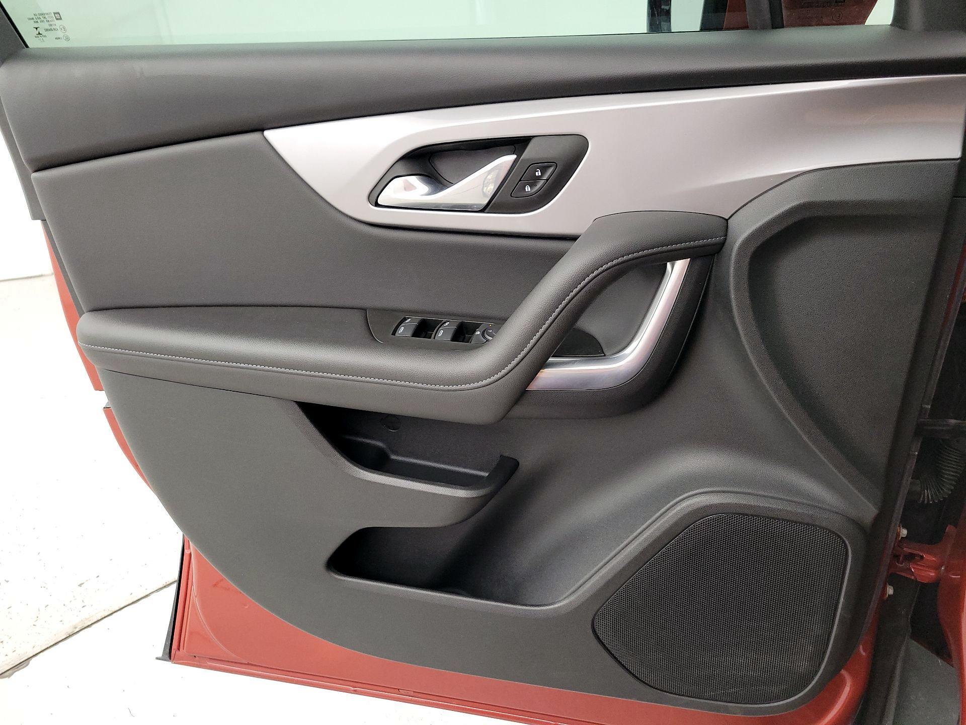 Thumbnail: 2022 Chevrolet Blazer - 12