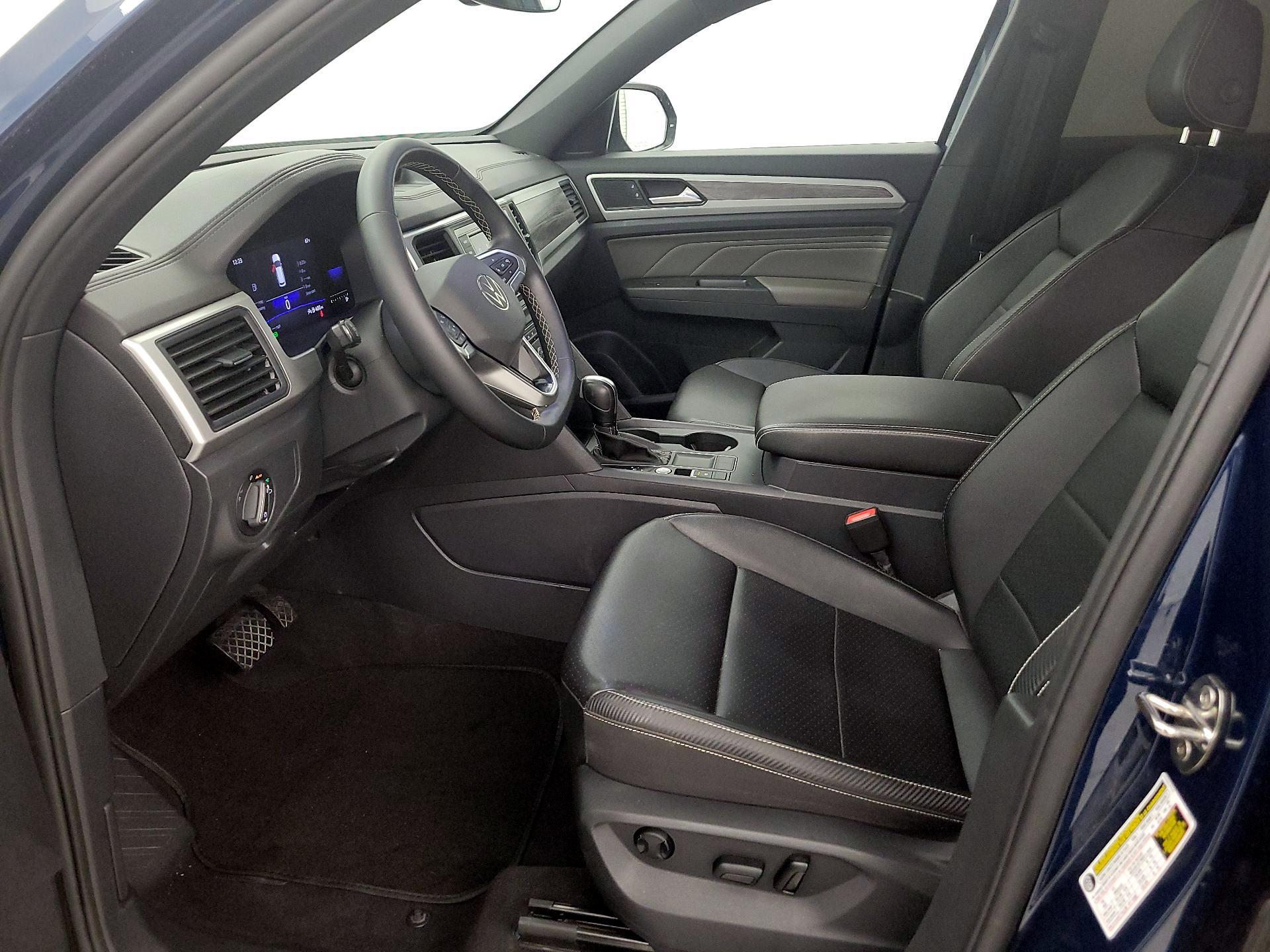 Thumbnail: 2023 Volkswagen Atlas - 11