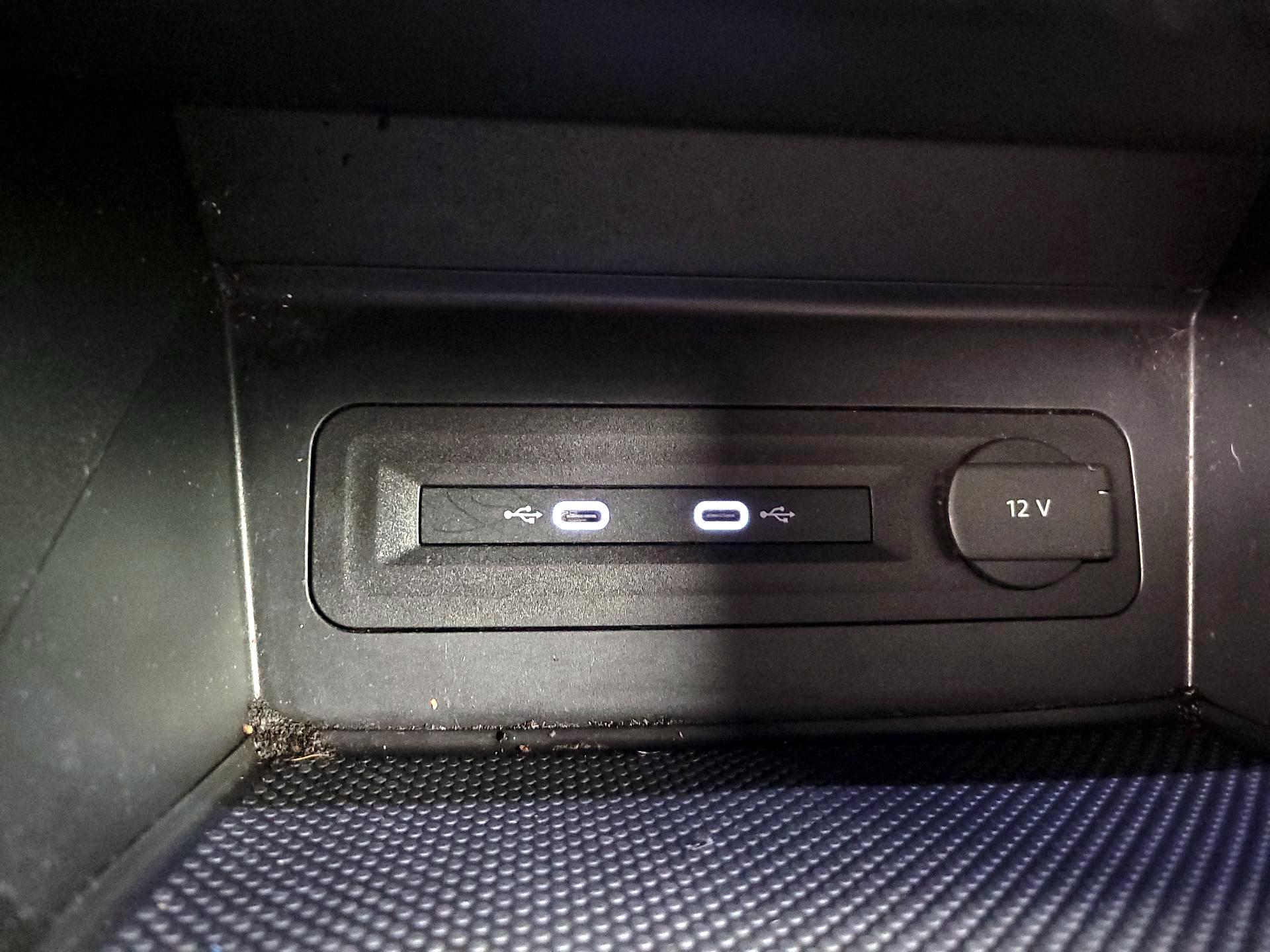 Thumbnail: 2023 Volkswagen Atlas - 18