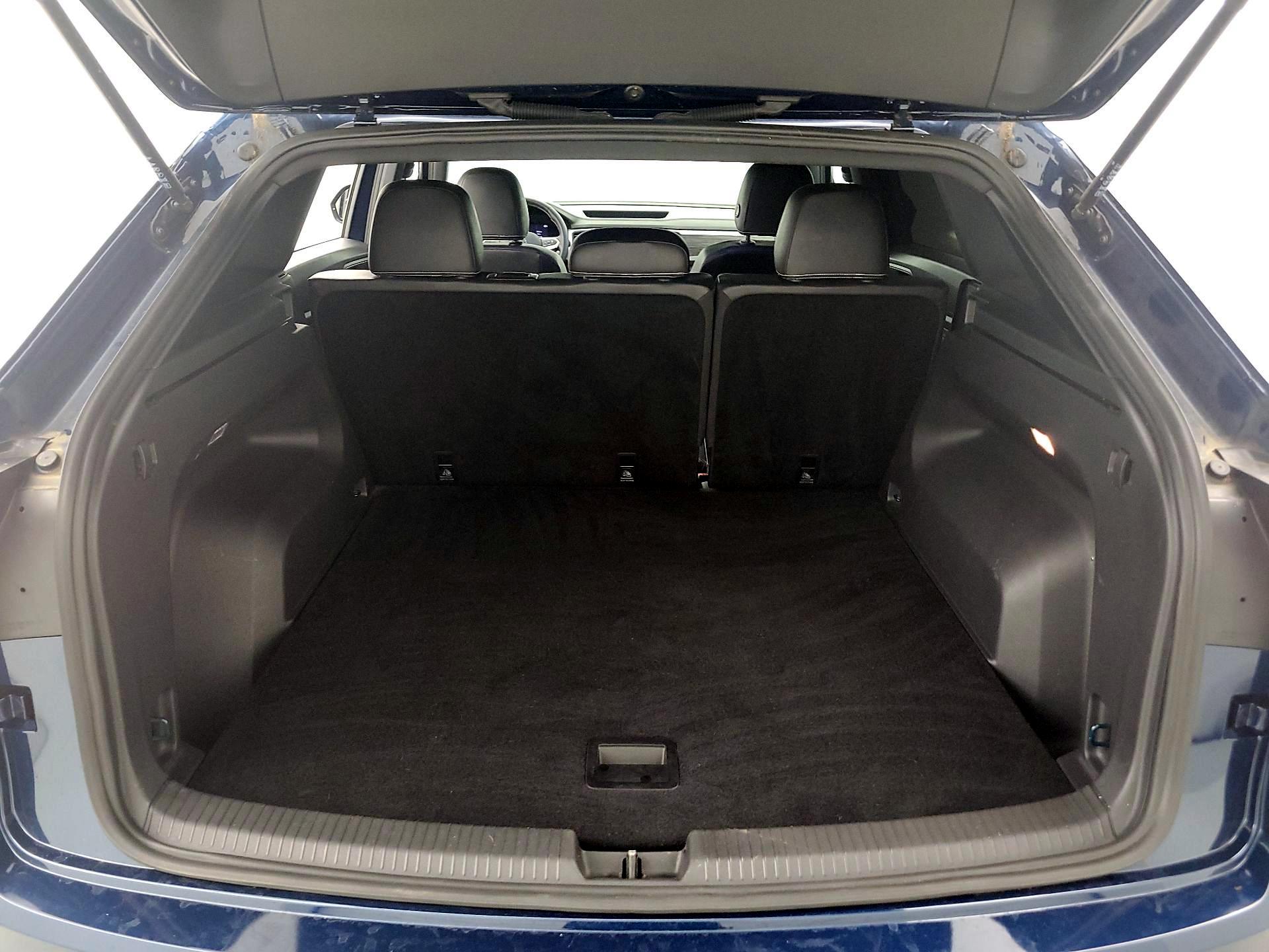 Thumbnail: 2023 Volkswagen Atlas - 20