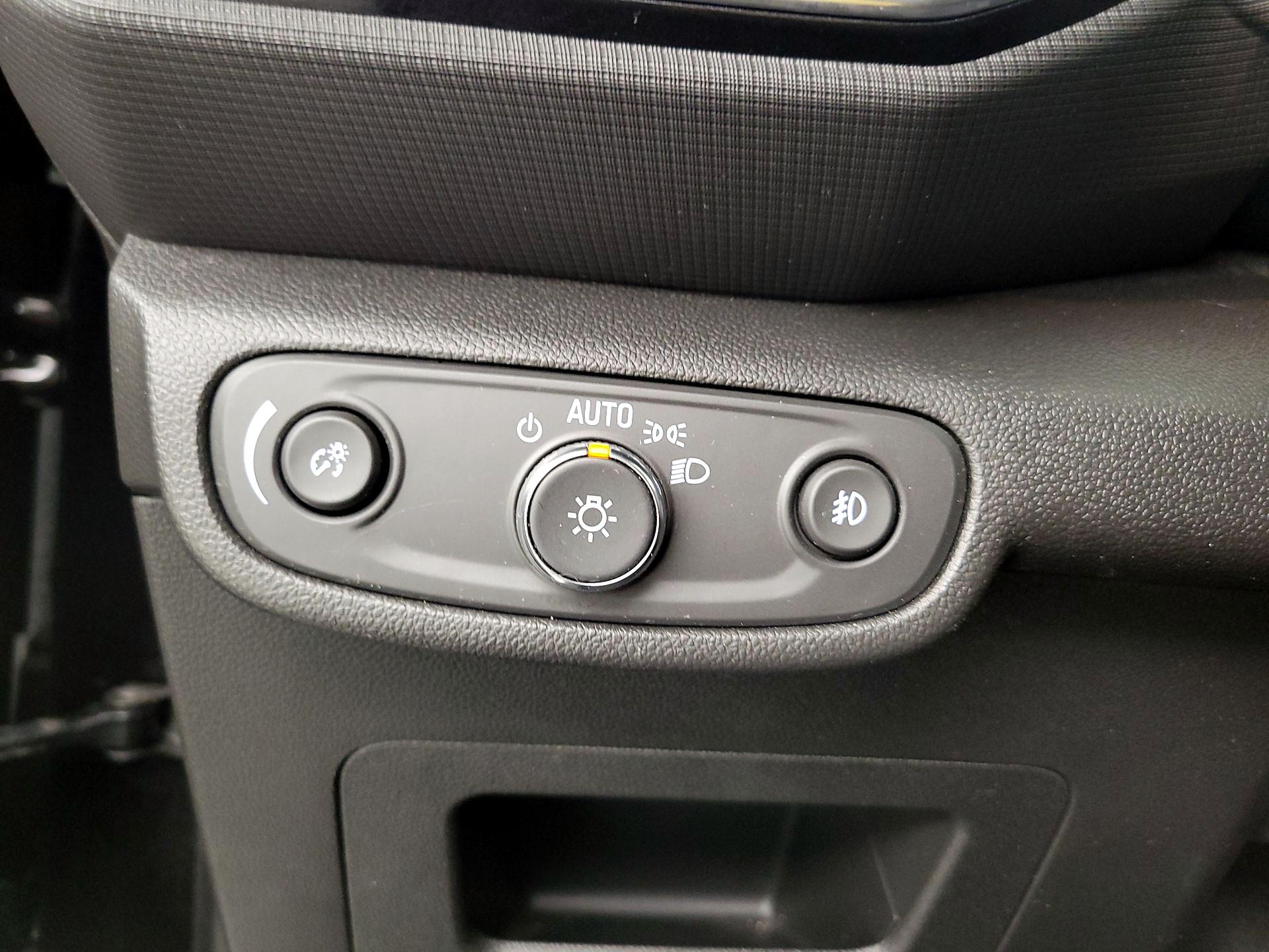 Thumbnail: 2023 Chevrolet TrailBlazer - 13