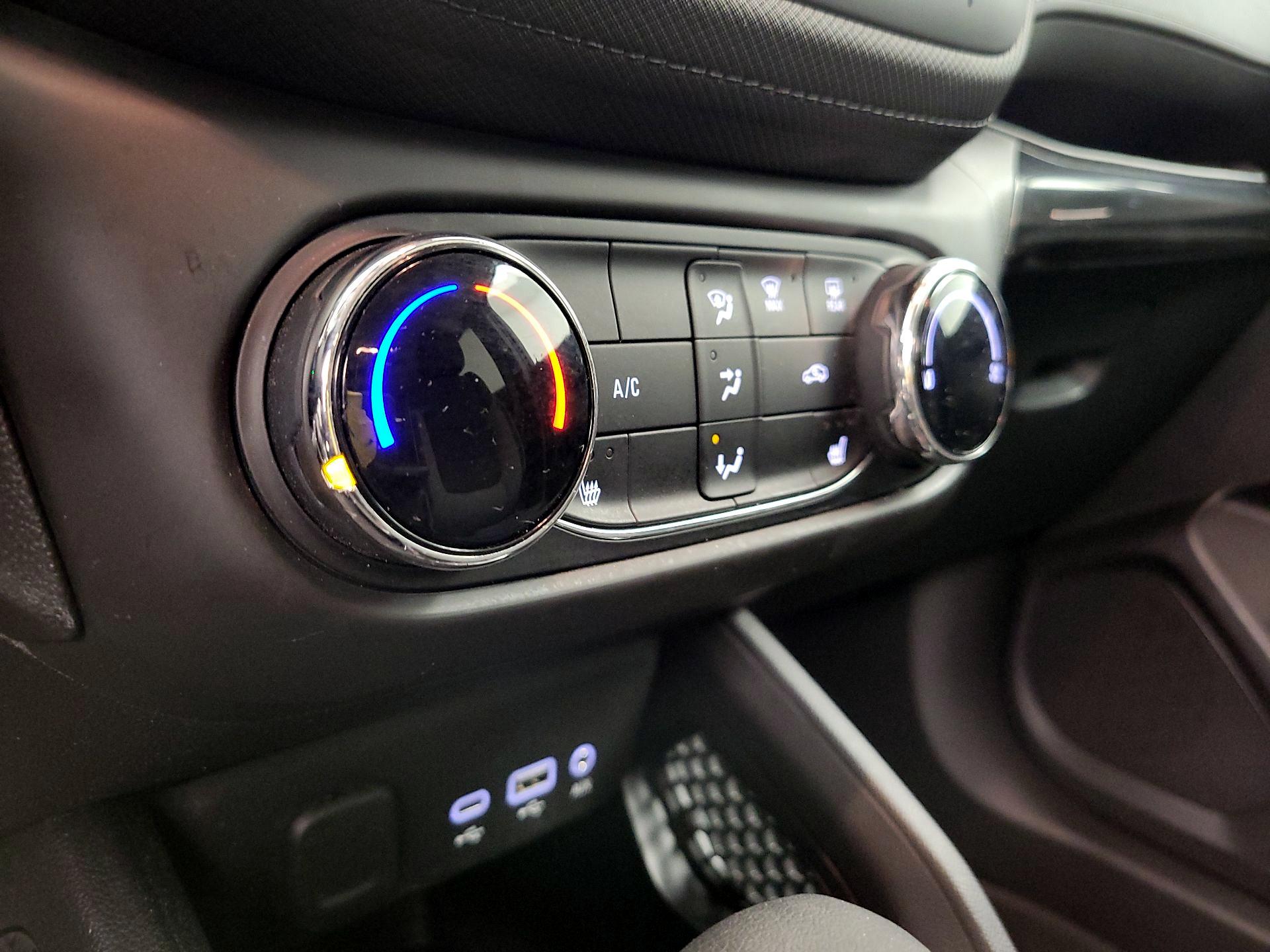 Thumbnail: 2023 Chevrolet TrailBlazer - 16