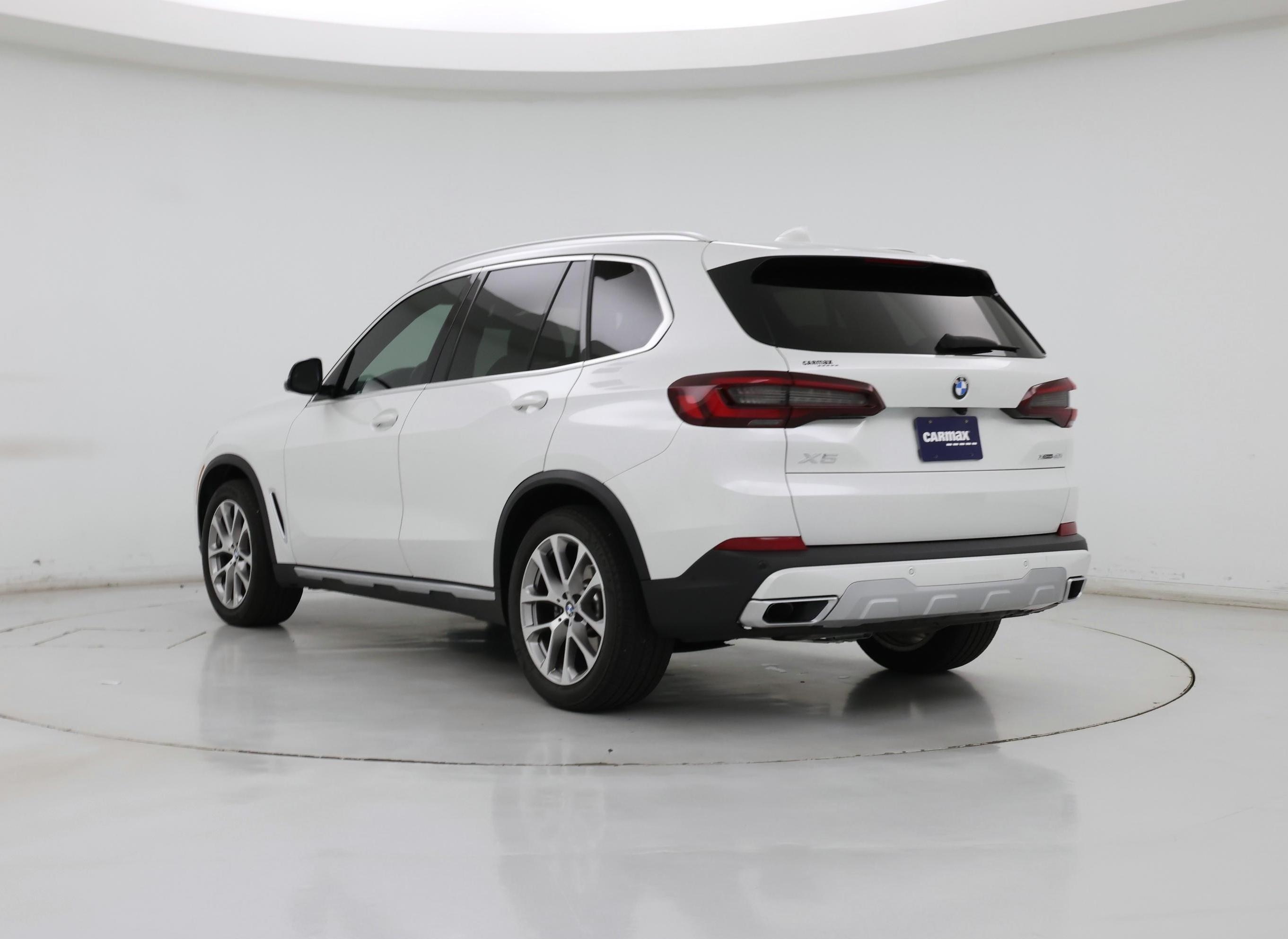 Thumbnail: 2022 BMW X5 - 2