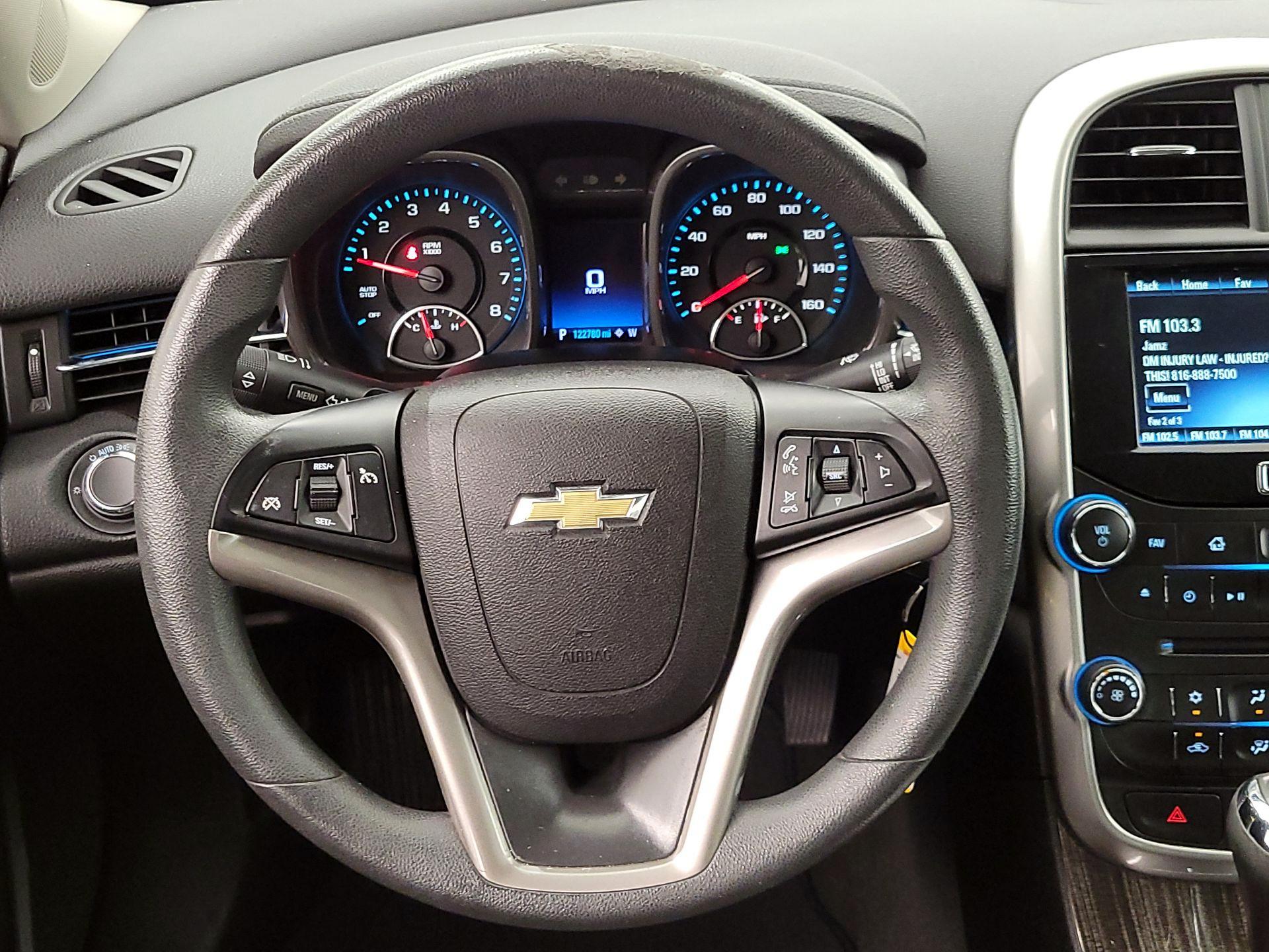 Thumbnail: 2014 Chevrolet Malibu - 10