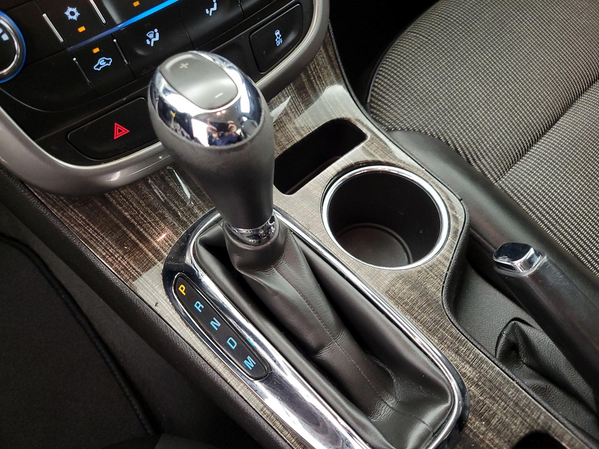 Thumbnail: 2014 Chevrolet Malibu - 17