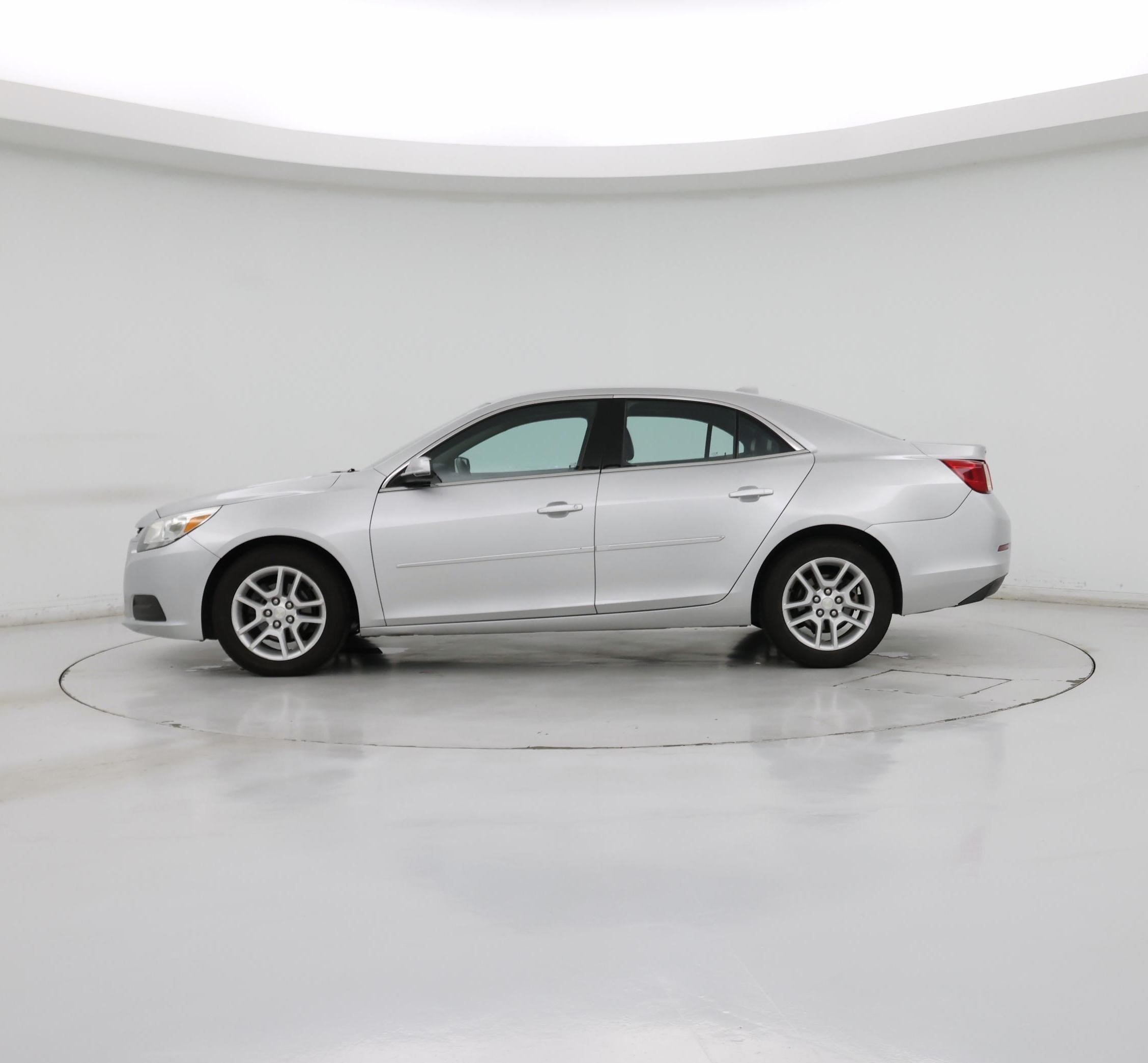 Thumbnail: 2014 Chevrolet Malibu - 3