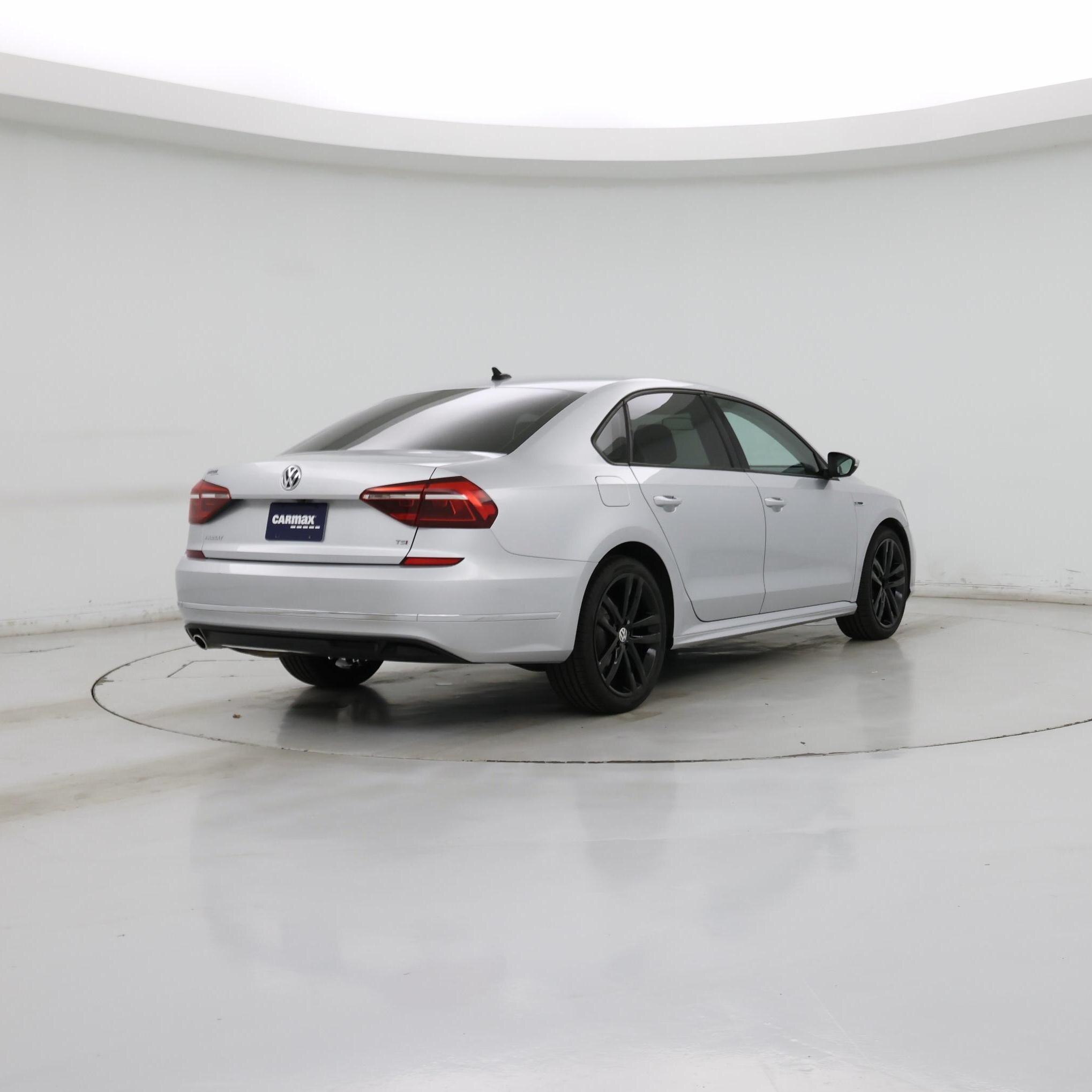 Thumbnail: 2018 Volkswagen Passat - 8