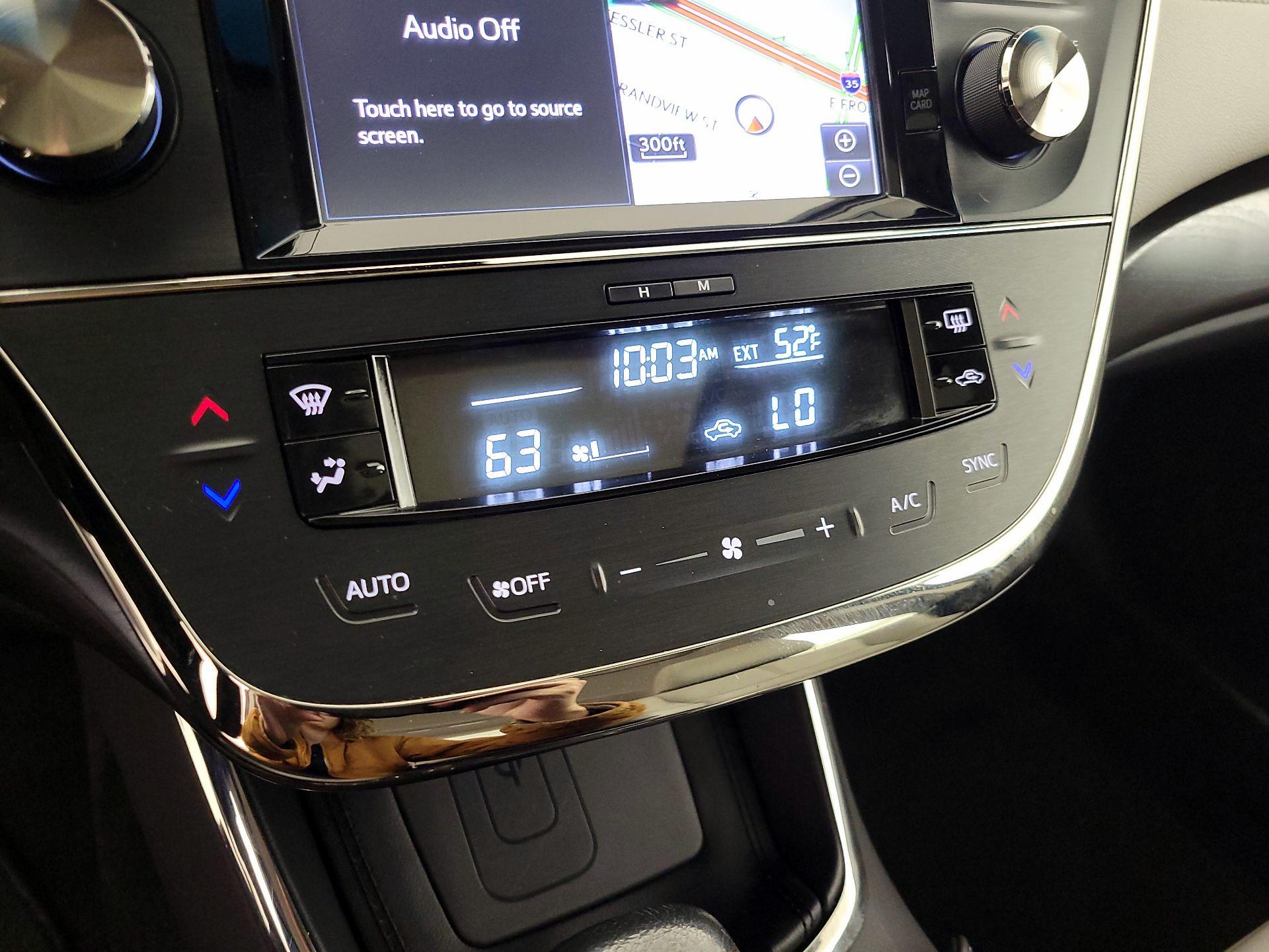 Thumbnail: 2017 Toyota Avalon - 17