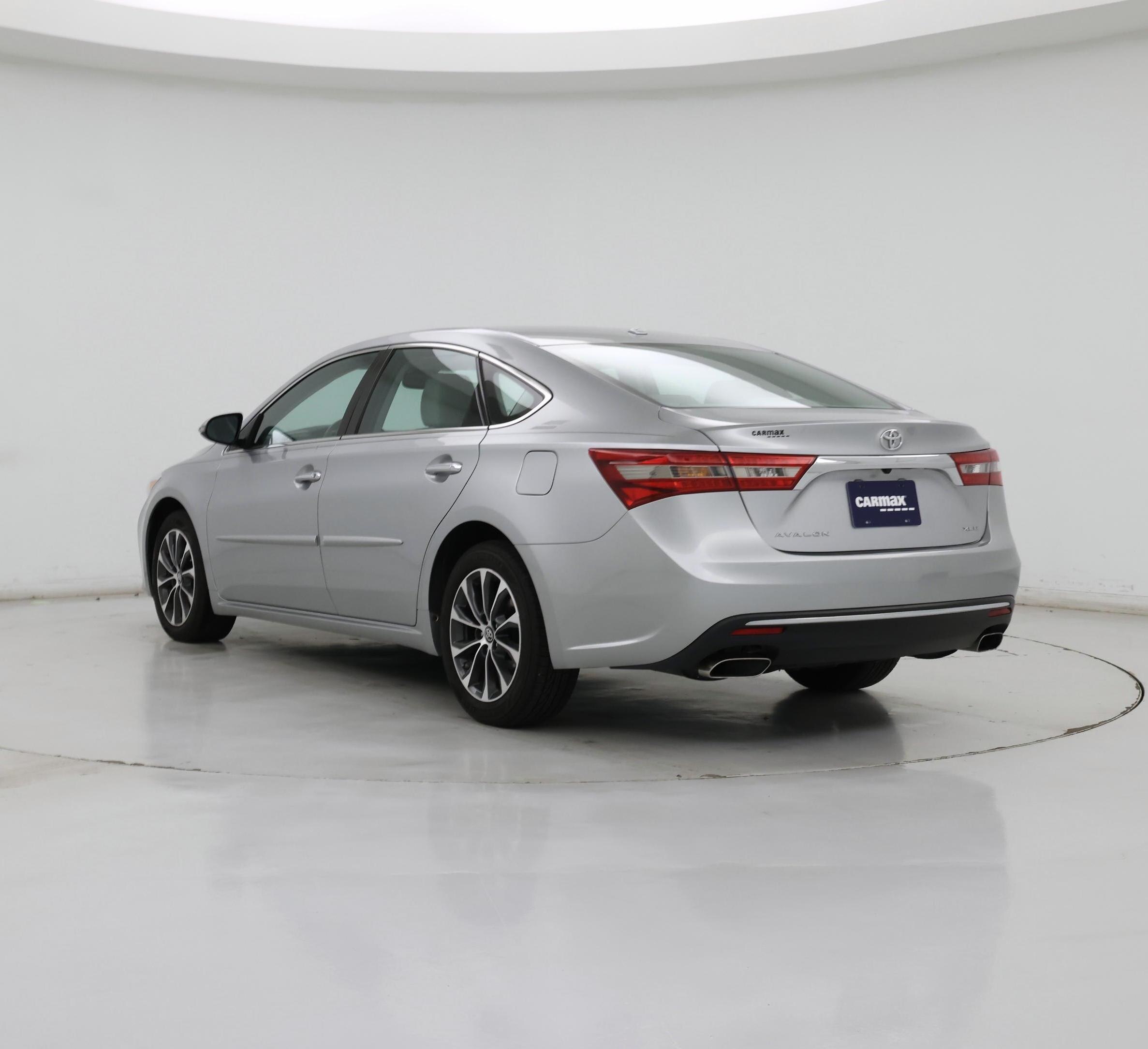 Thumbnail: 2017 Toyota Avalon - 2
