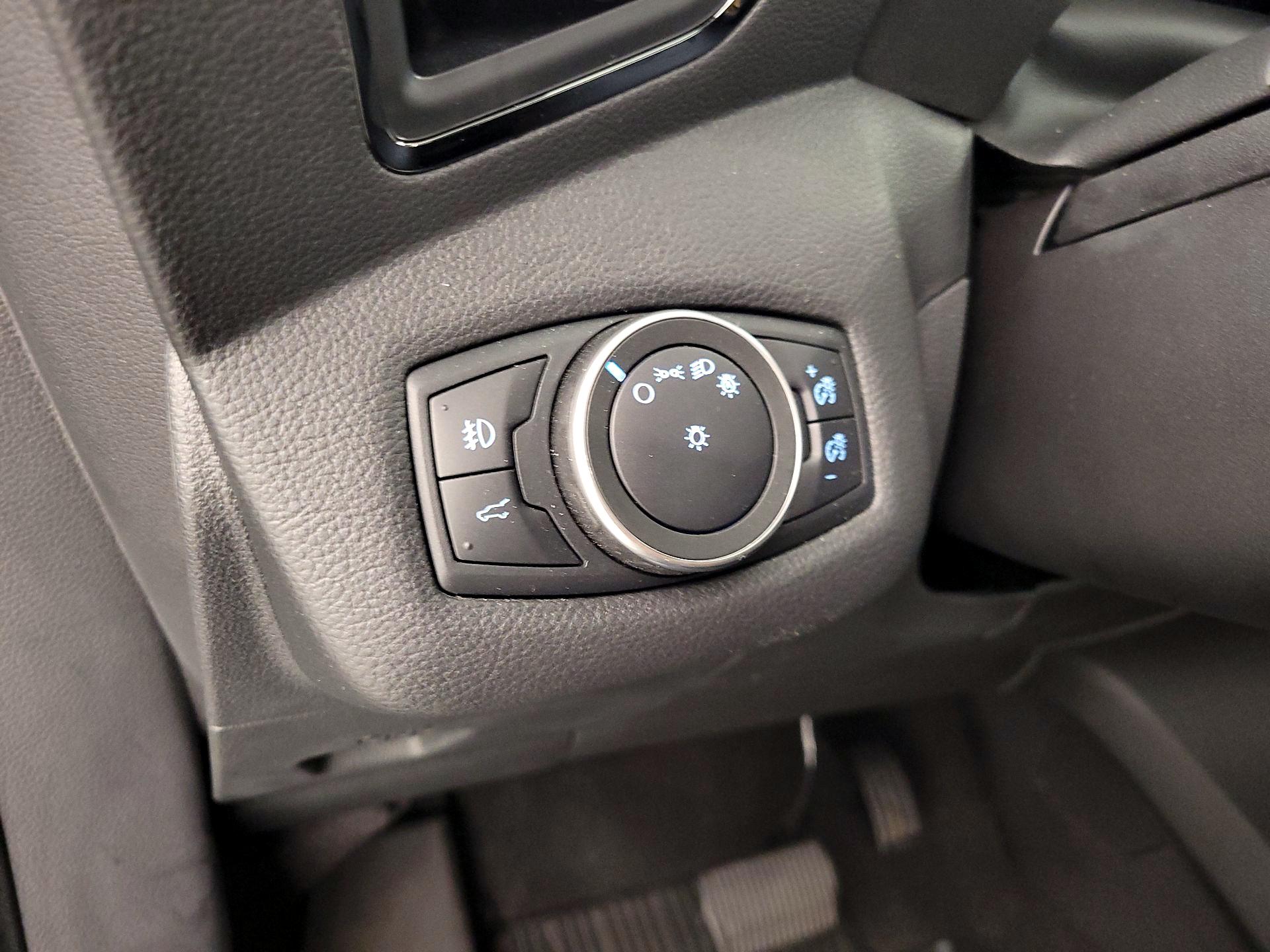 Thumbnail: 2018 Ford Escape - 13