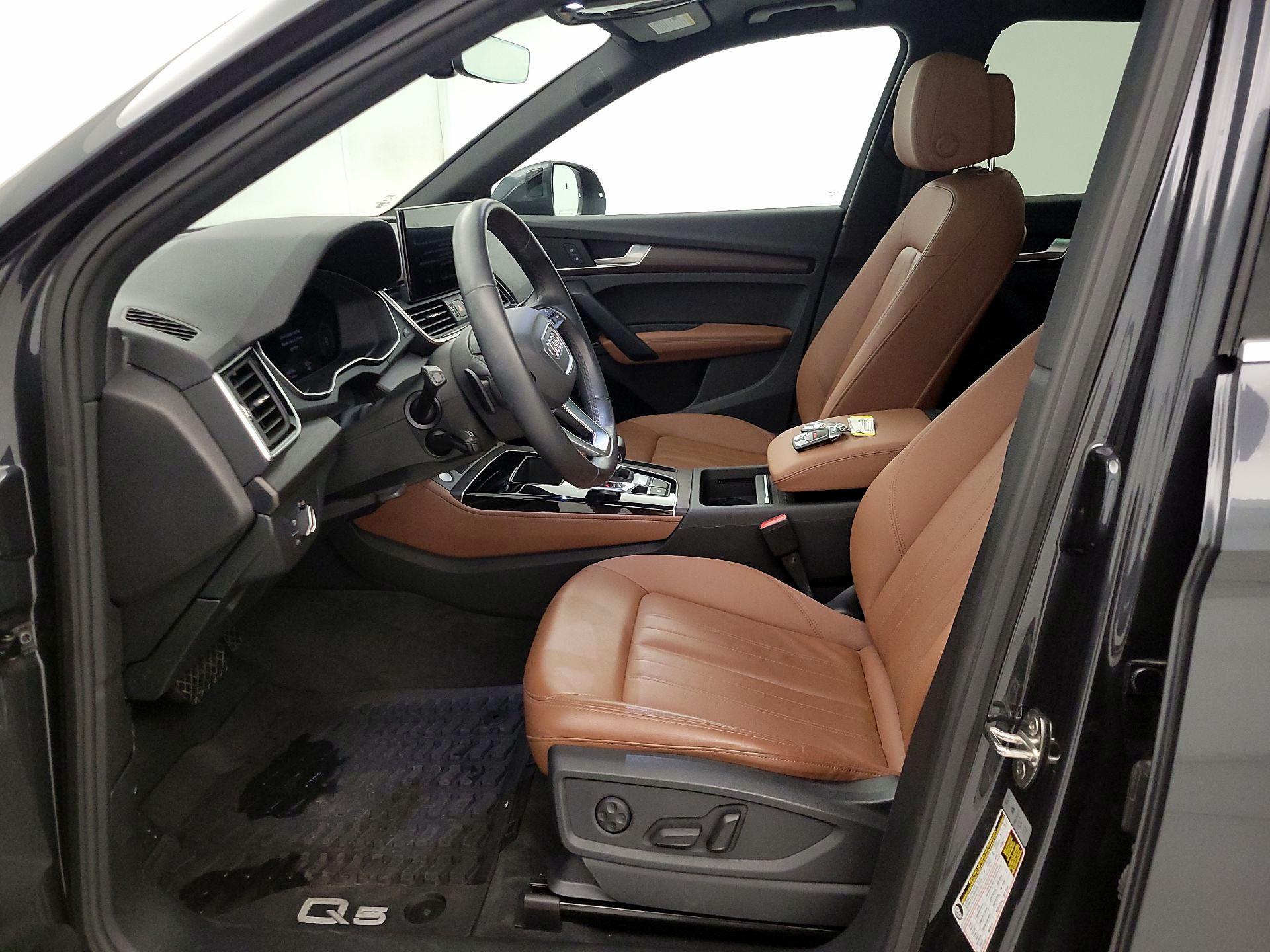 Thumbnail: 2021 Audi Q5 - 11