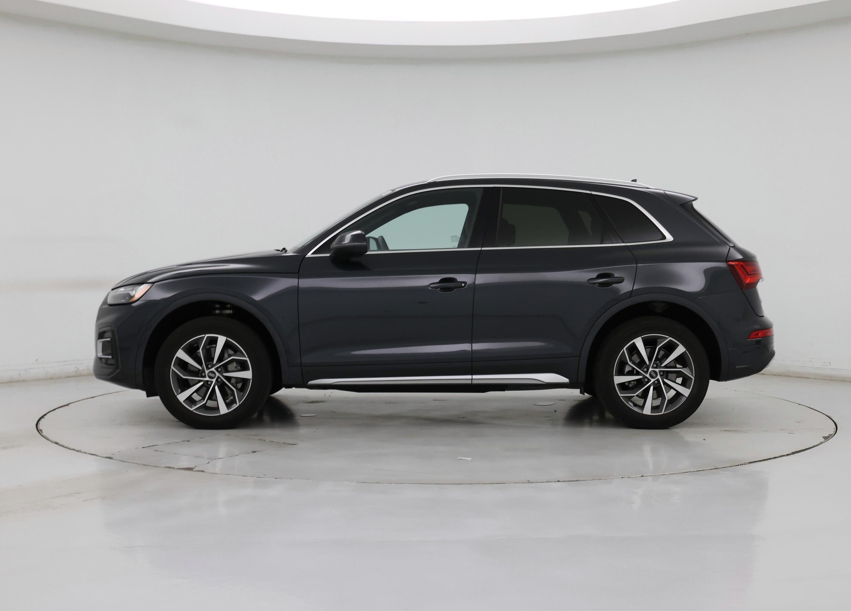 Thumbnail: 2021 Audi Q5 - 3