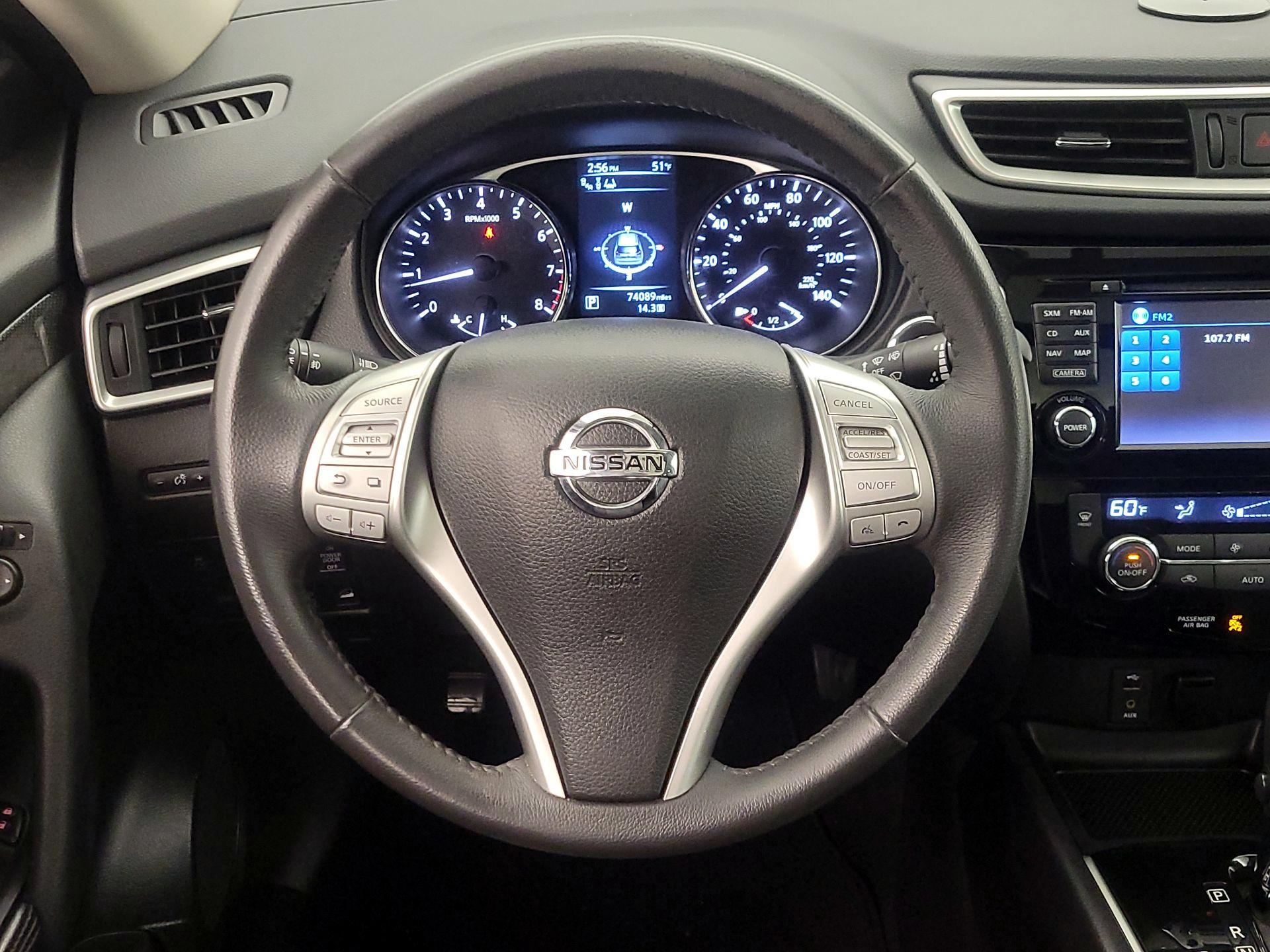 Thumbnail: 2015 Nissan Rogue - 10