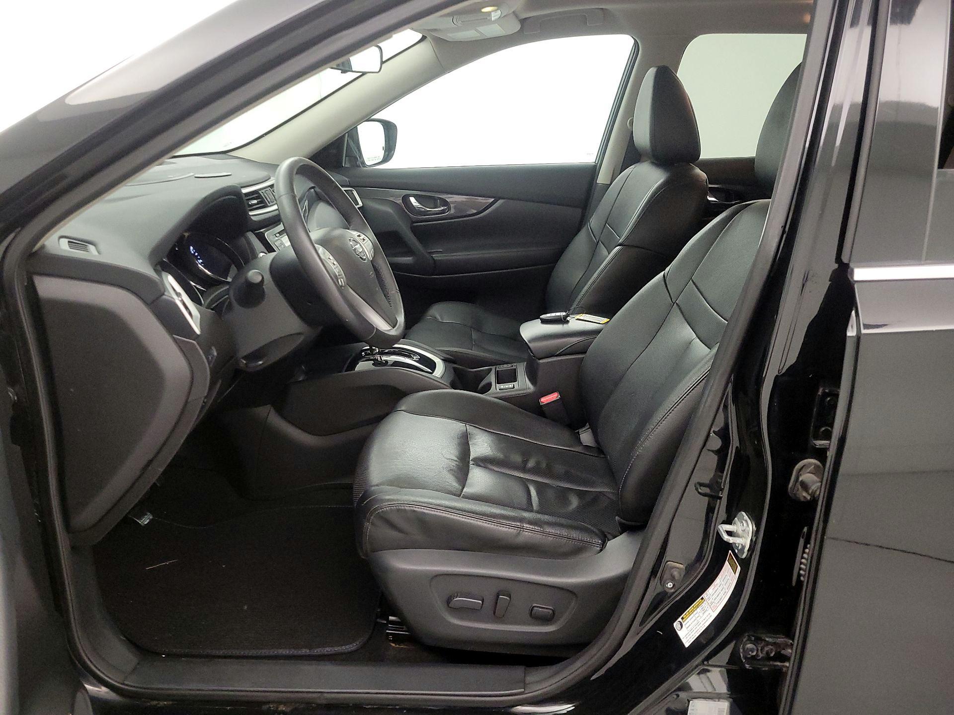 Thumbnail: 2015 Nissan Rogue - 11