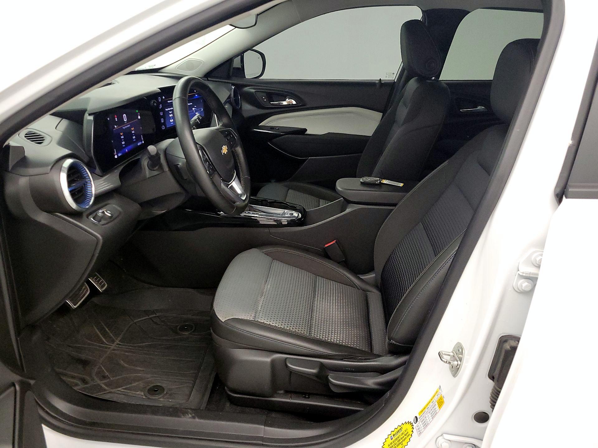 Thumbnail: 2024 Chevrolet Trax - 11