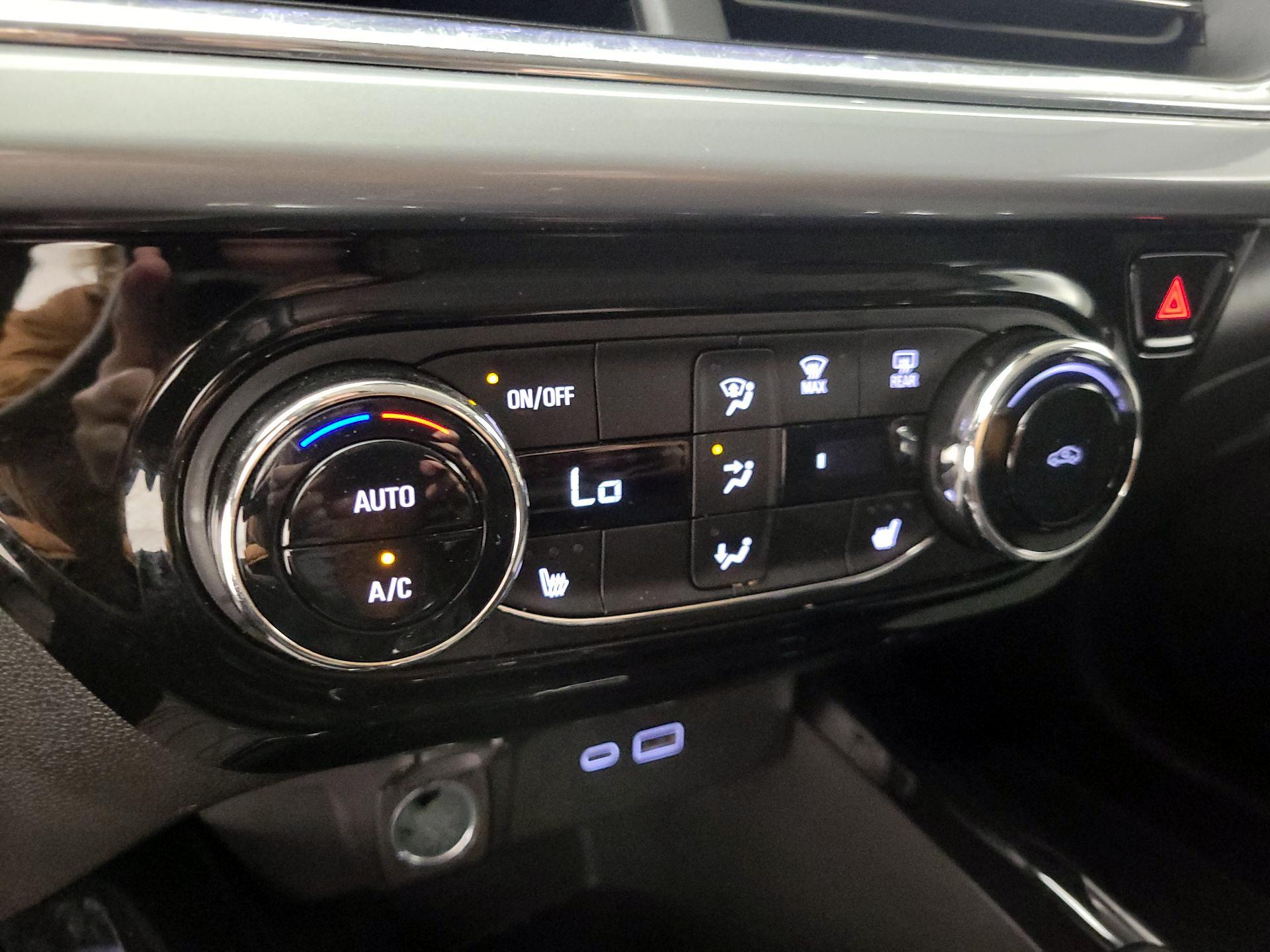Thumbnail: 2024 Chevrolet Trax - 16