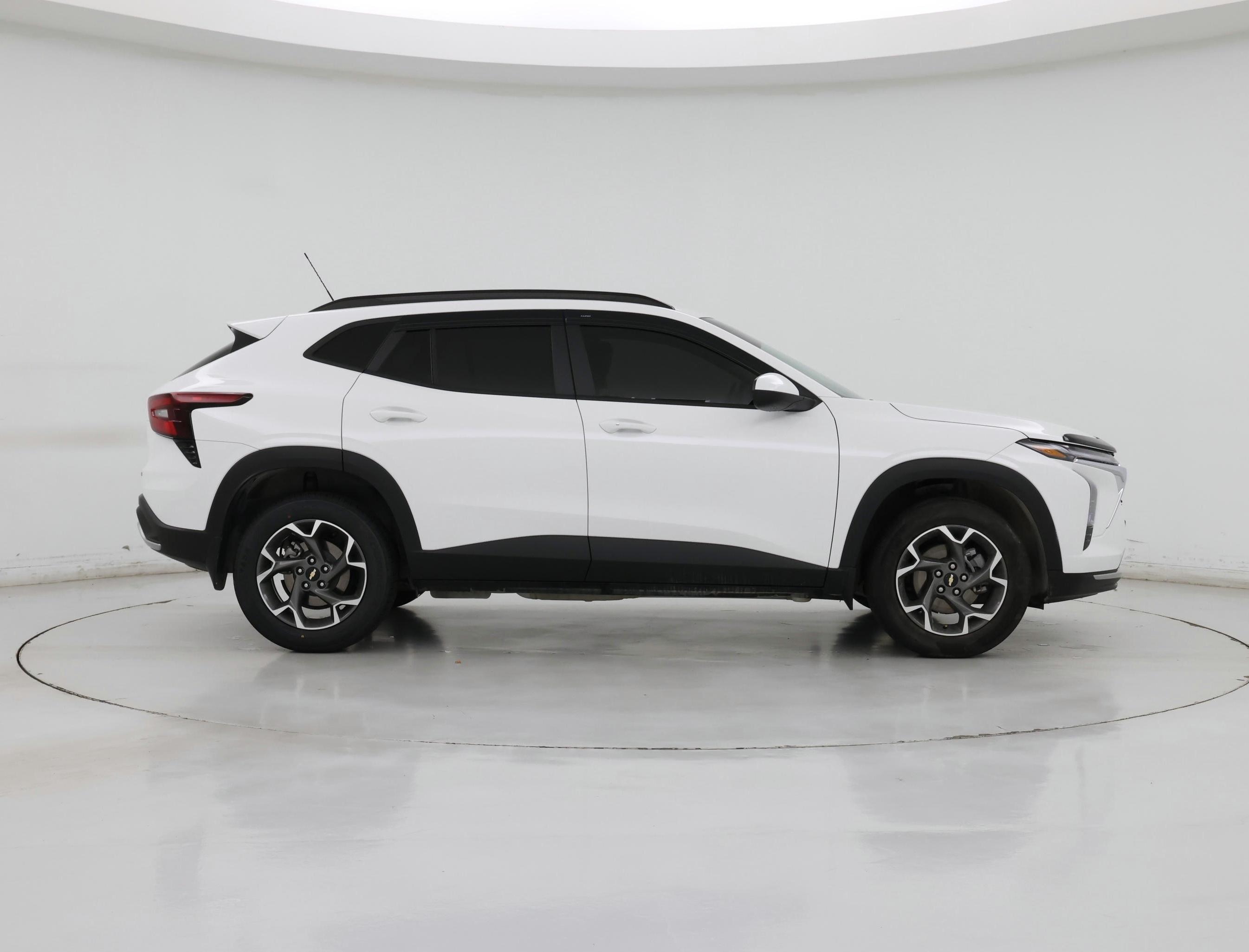 Thumbnail: 2024 Chevrolet Trax - 7