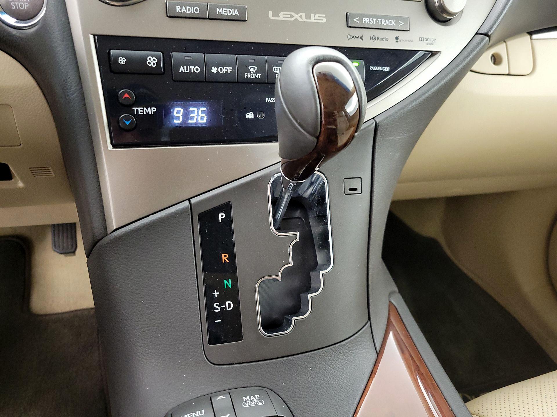 Thumbnail: 2015 Lexus RX - 17