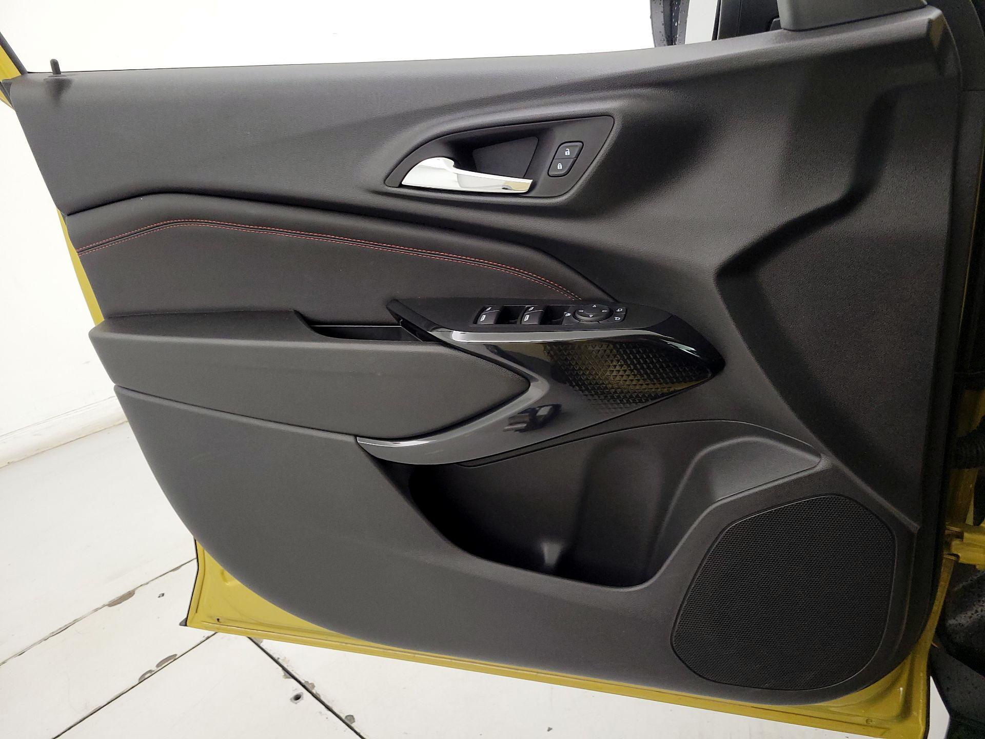 Thumbnail: 2024 Chevrolet Trax - 12