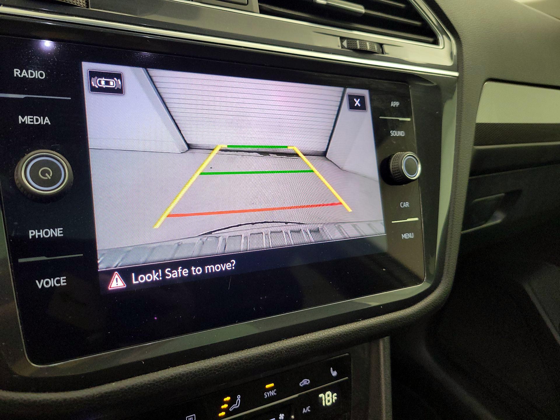 Thumbnail: 2023 Volkswagen Tiguan - 14