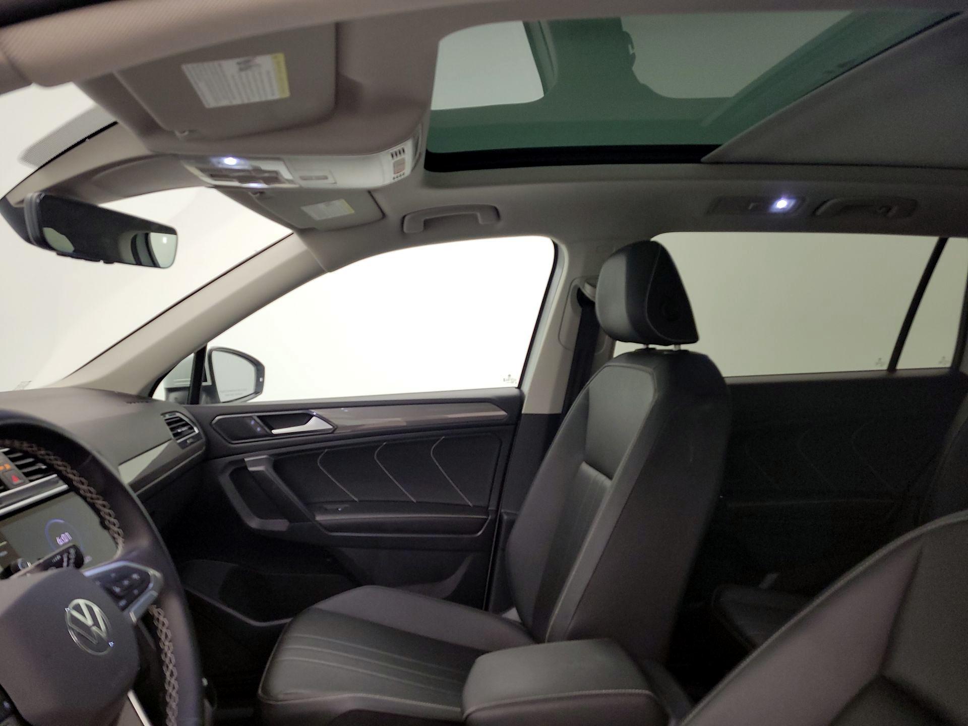 Thumbnail: 2023 Volkswagen Tiguan - 19