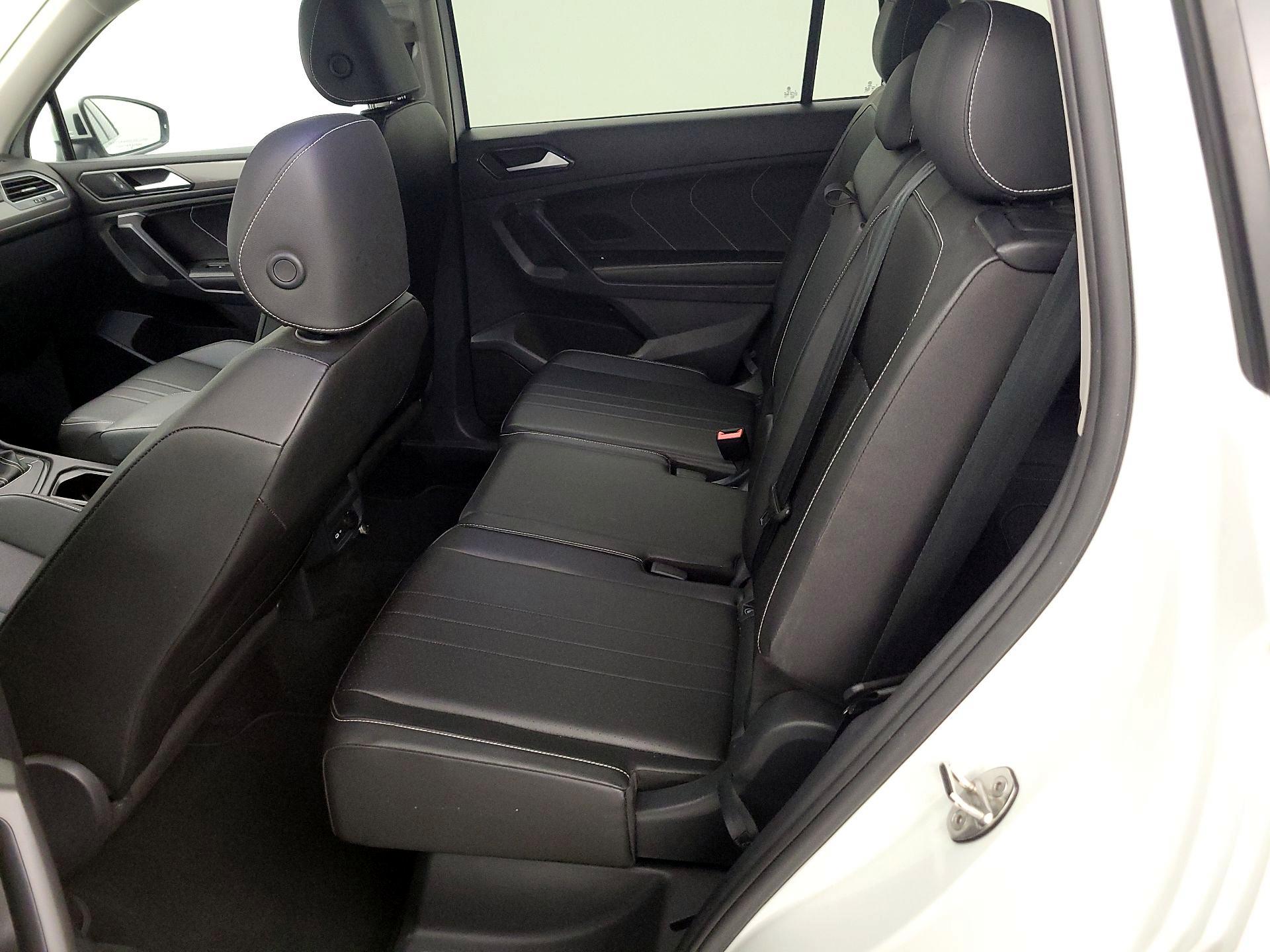 Thumbnail: 2023 Volkswagen Tiguan - 20