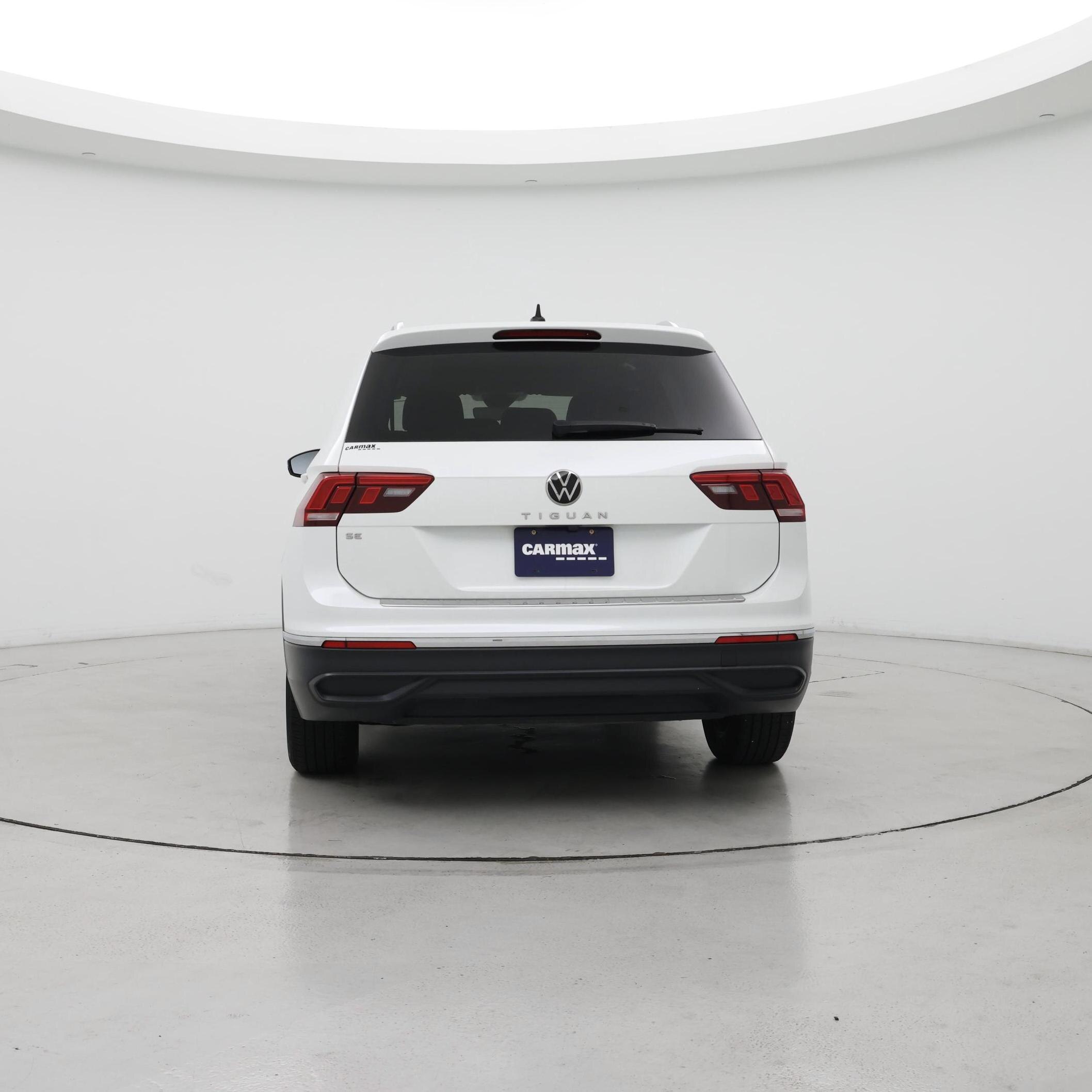 Thumbnail: 2023 Volkswagen Tiguan - 6