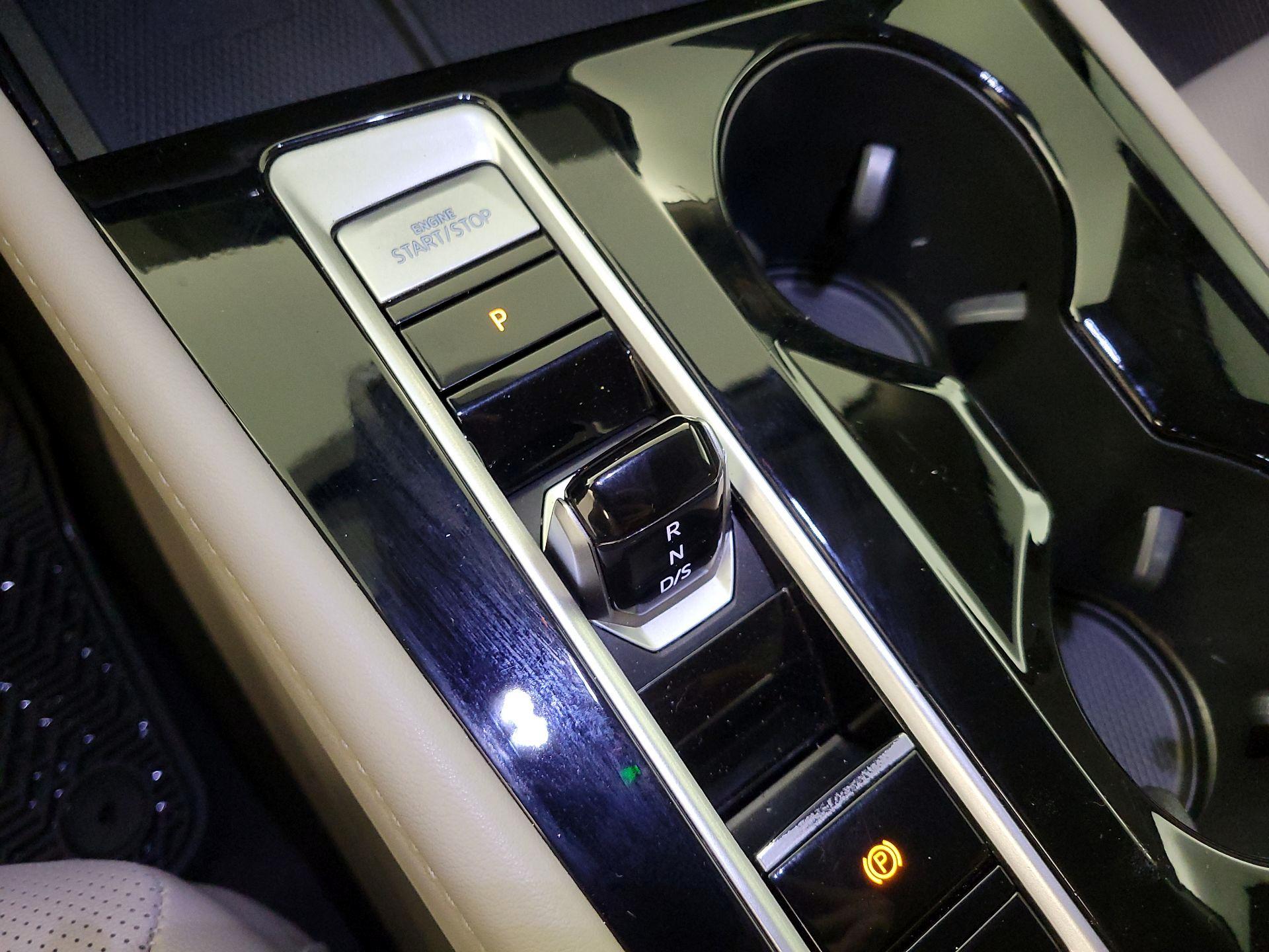 Thumbnail: 2024 Volkswagen Atlas - 17