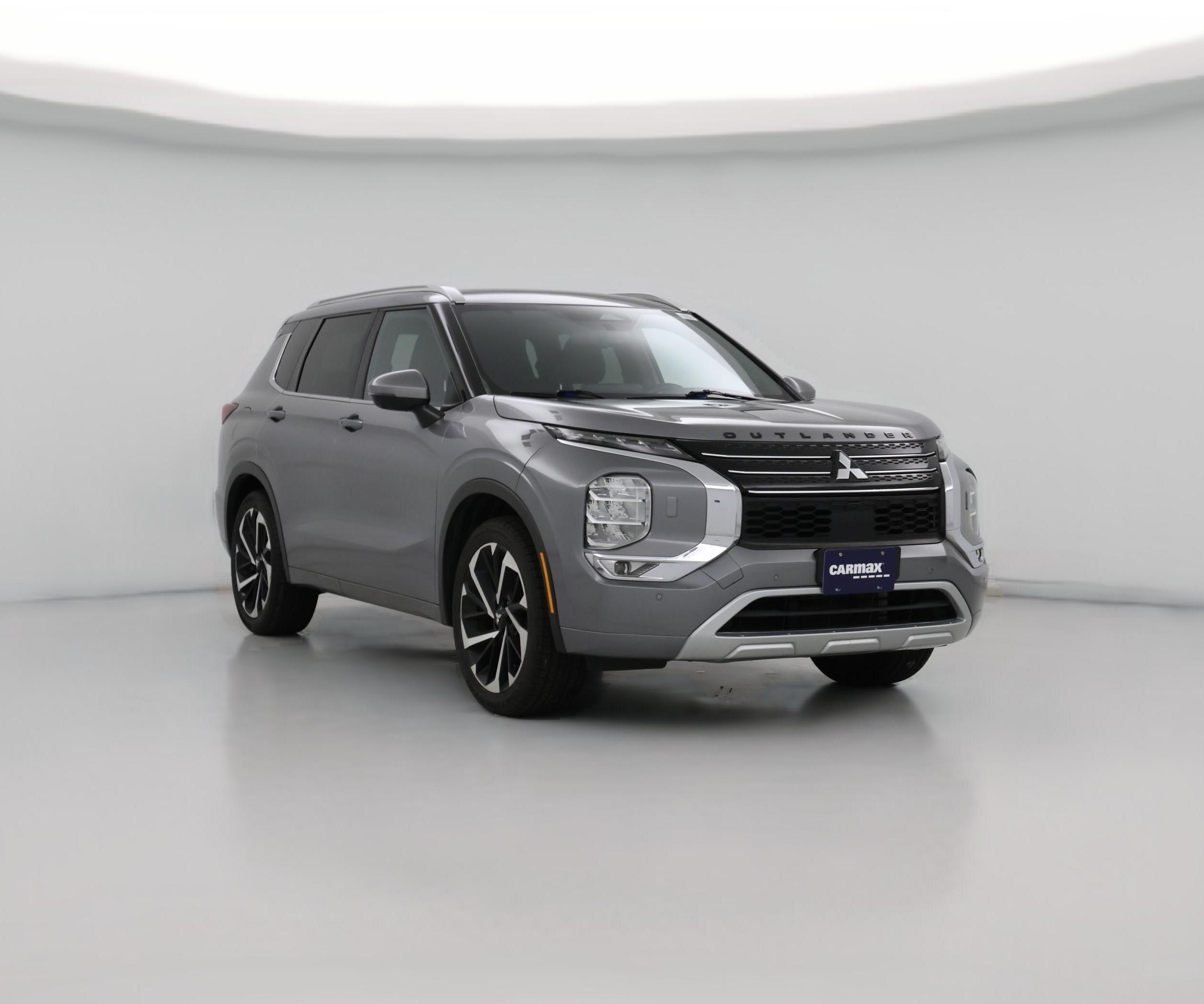 Thumbnail: 2022 Mitsubishi Outlander - 1