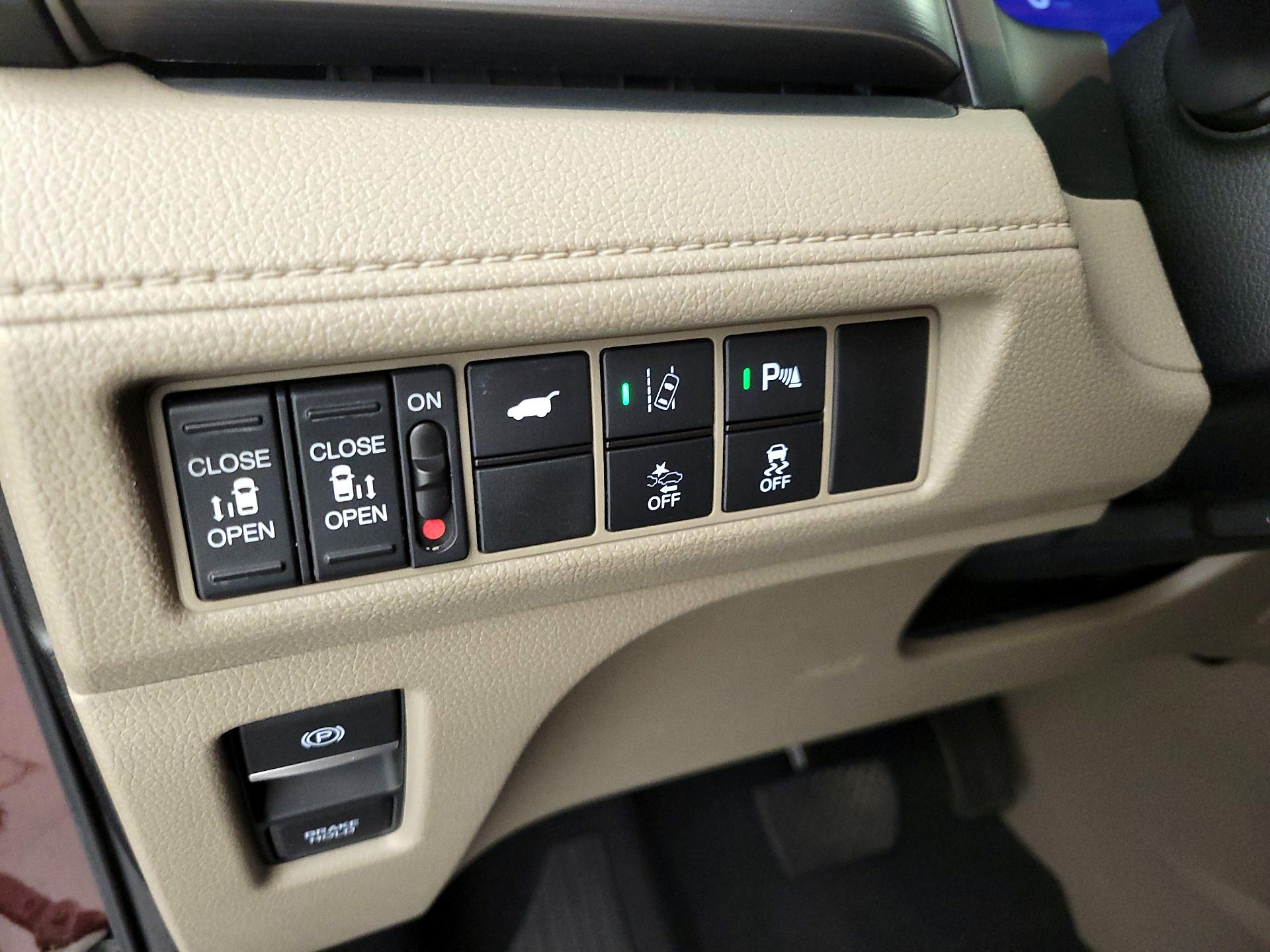 Thumbnail: 2020 Honda Odyssey - 13