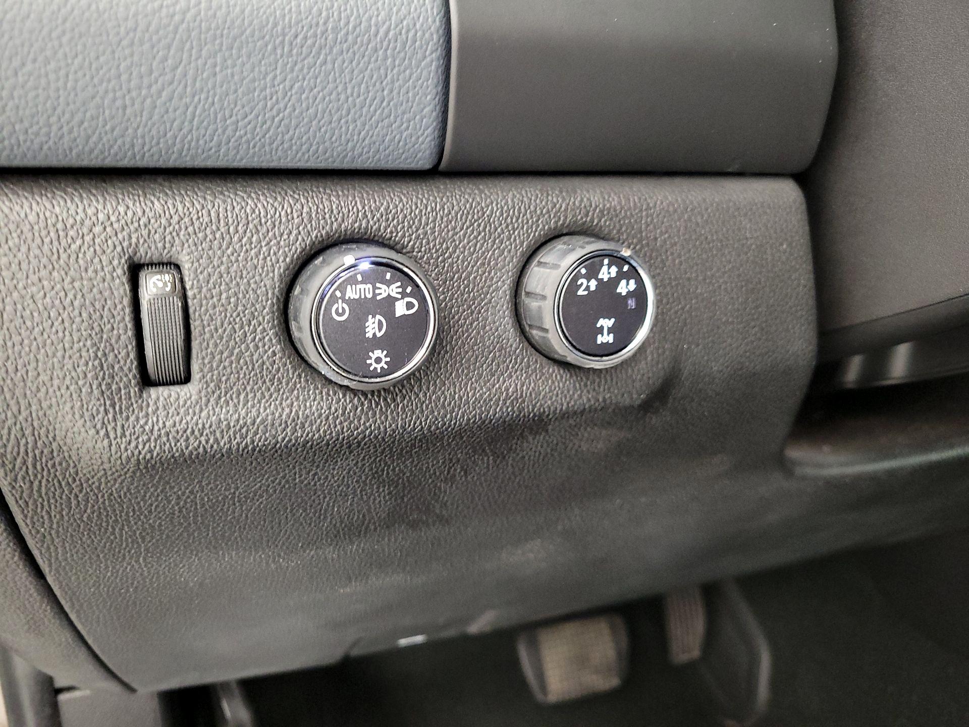 Thumbnail: 2016 Chevrolet Colorado - 13