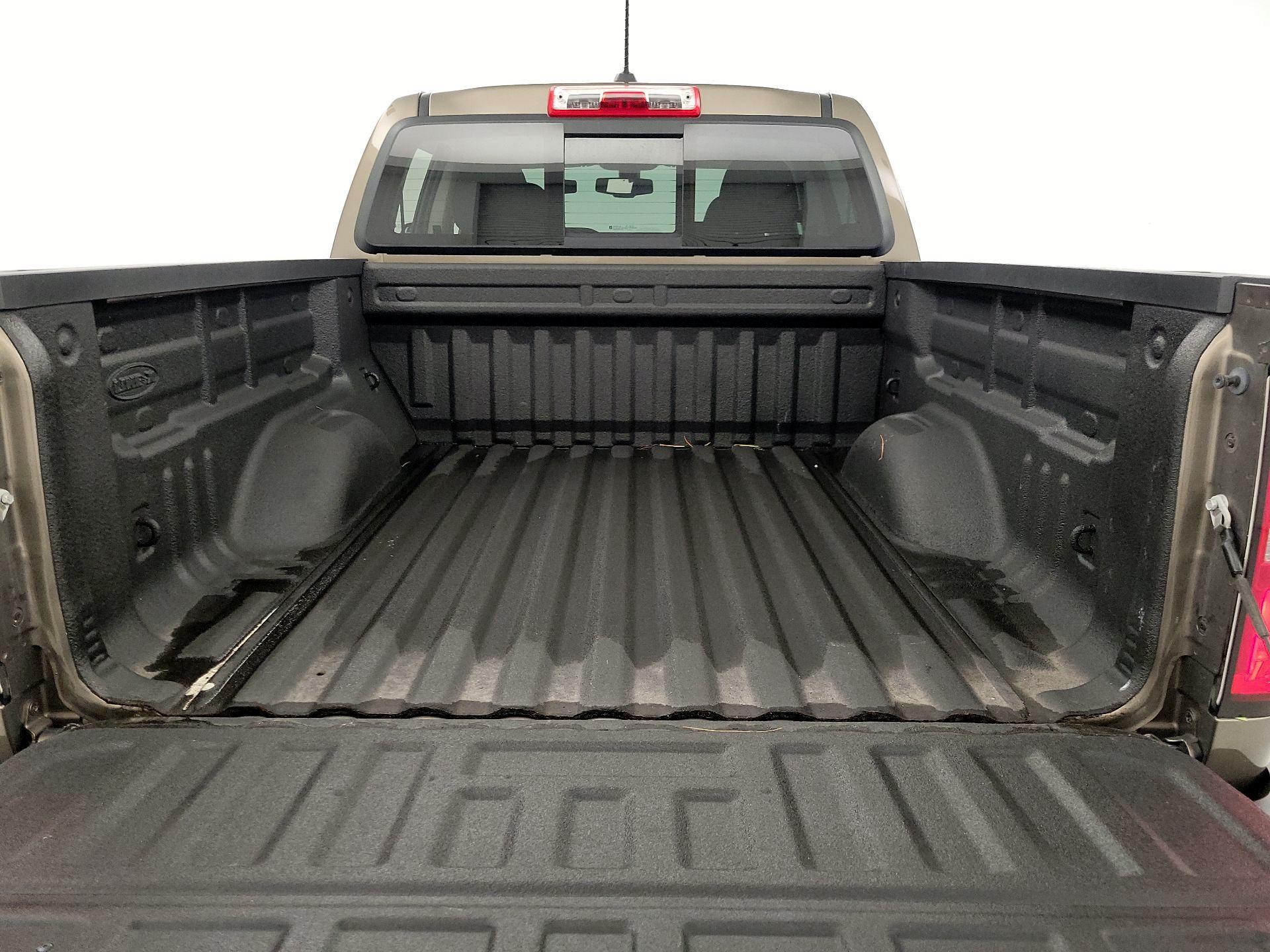 Thumbnail: 2016 Chevrolet Colorado - 20