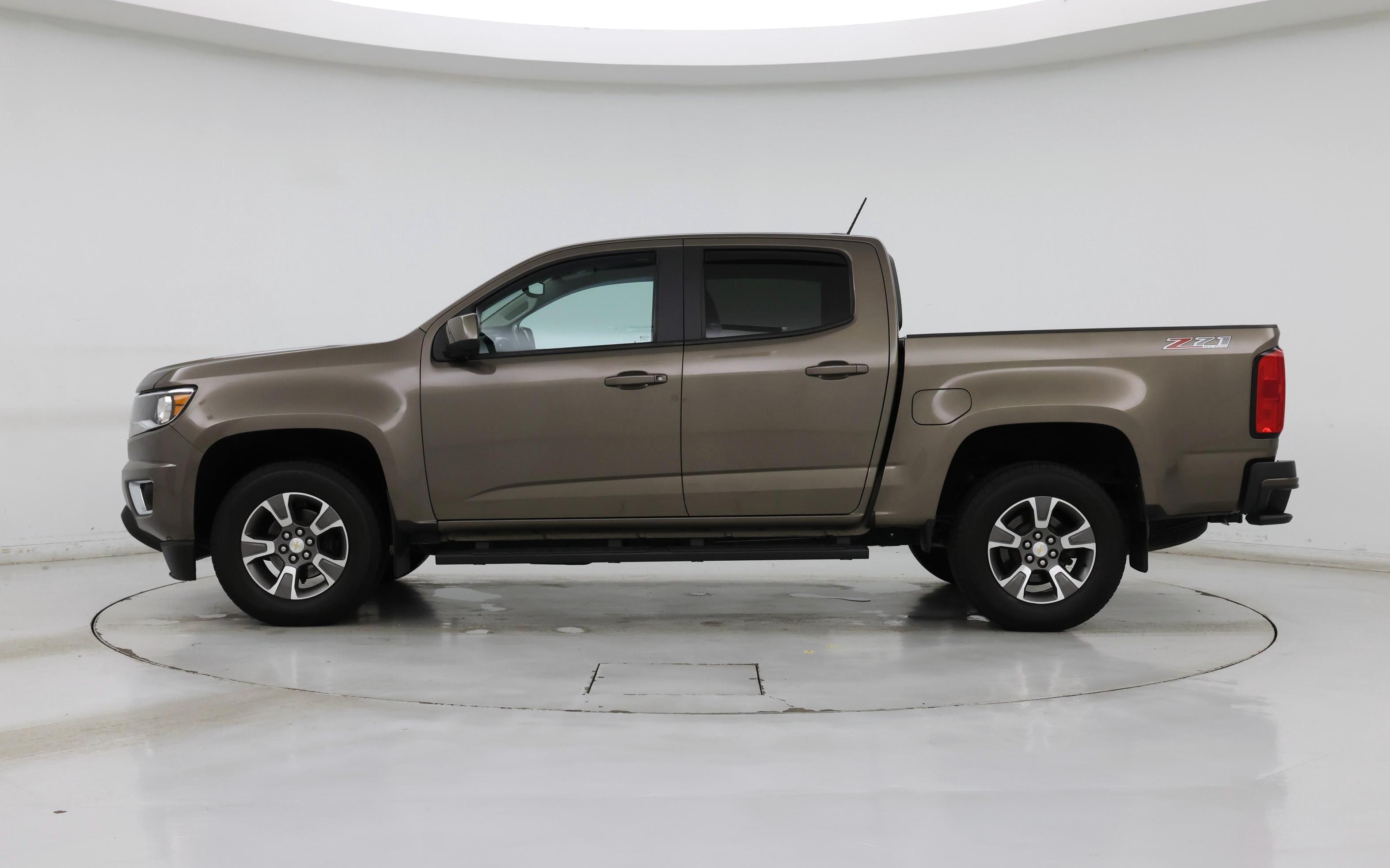 Thumbnail: 2016 Chevrolet Colorado - 3