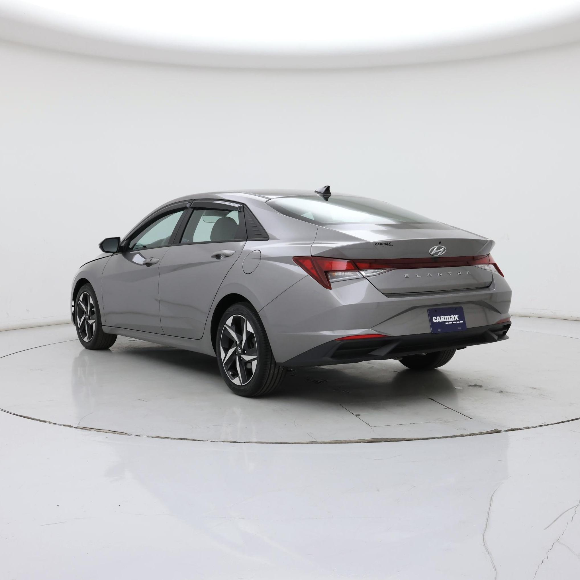 Thumbnail: 2023 Hyundai Elantra - 2