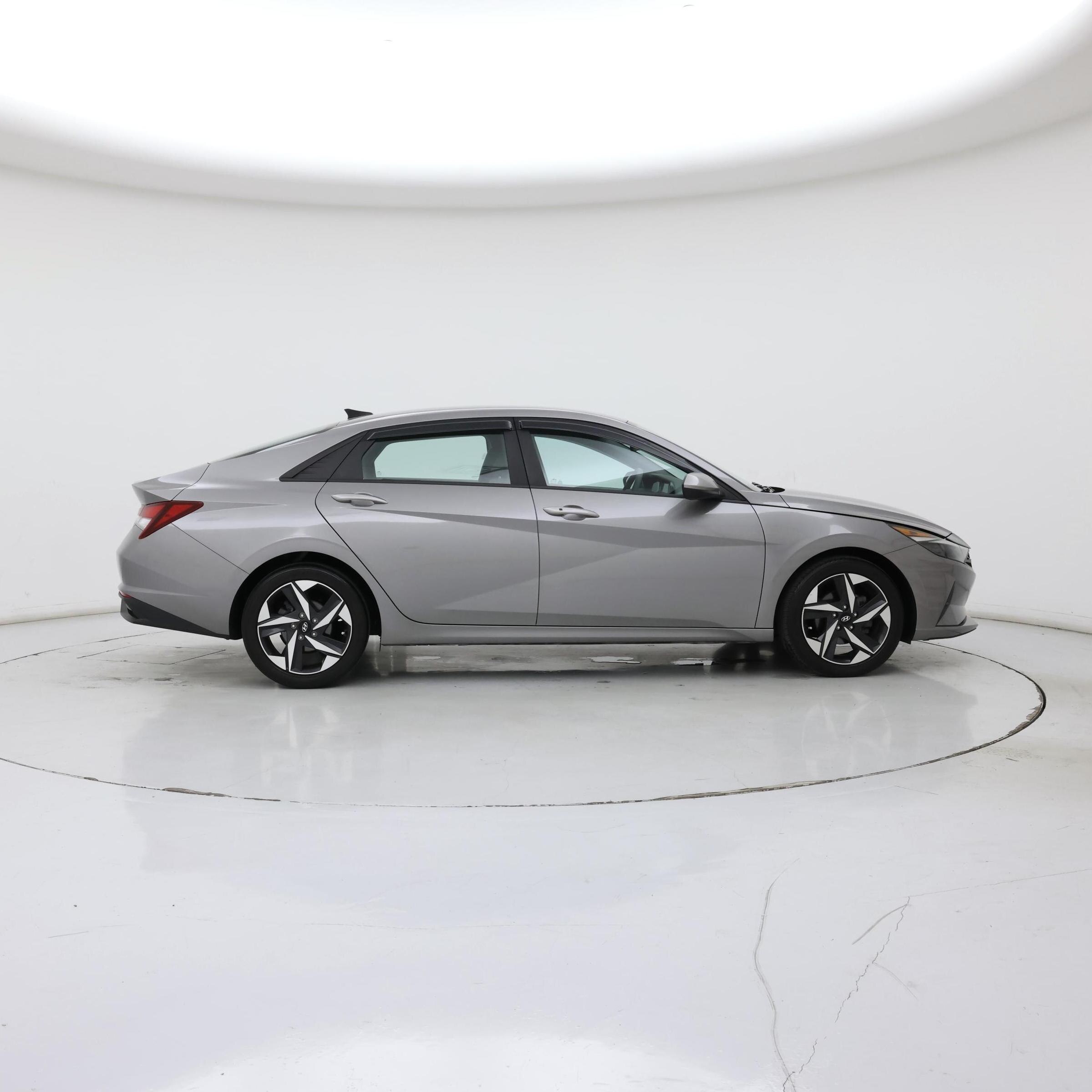 Thumbnail: 2023 Hyundai Elantra - 7