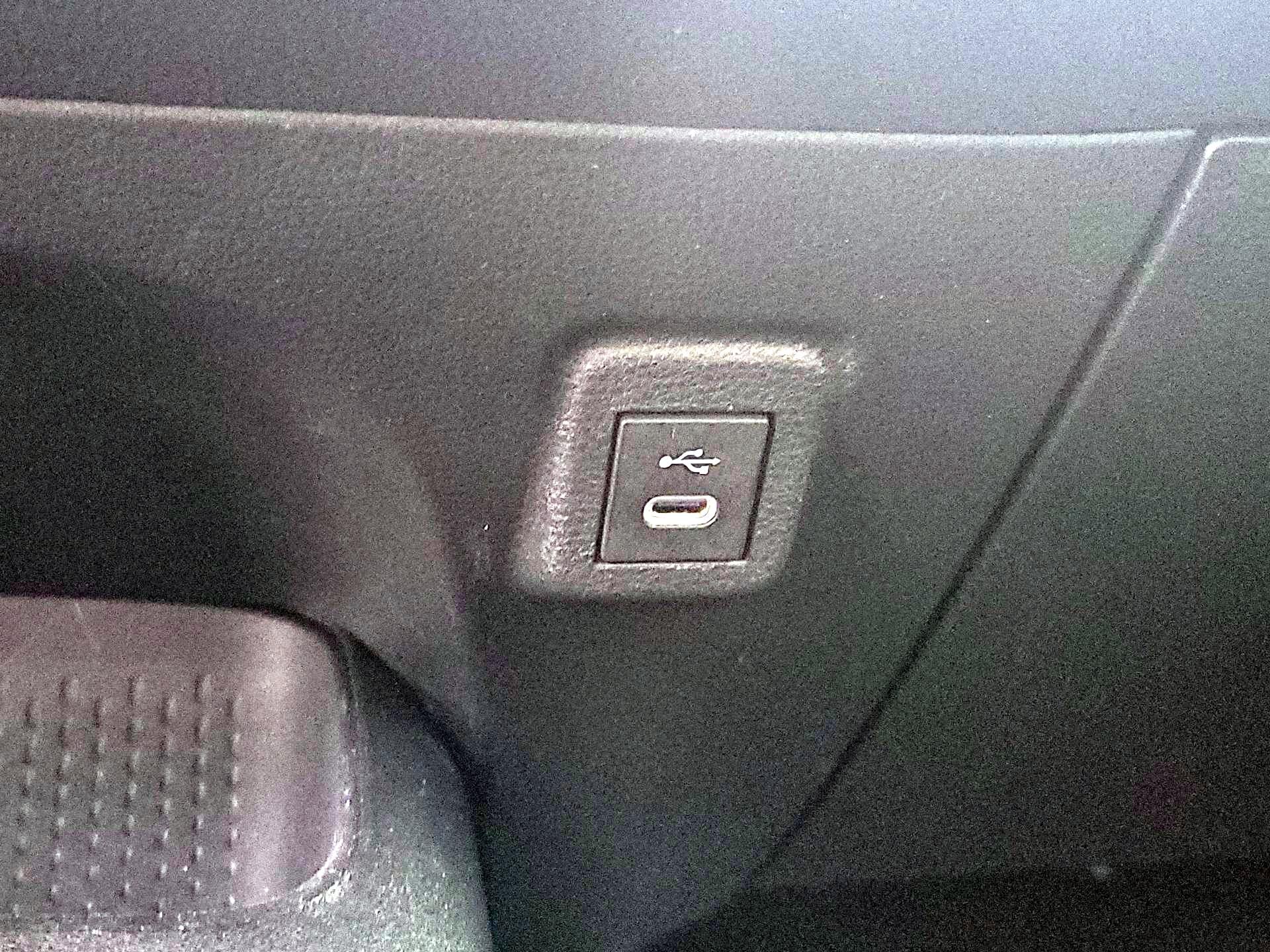 Thumbnail: 2024 Toyota Corolla - 18