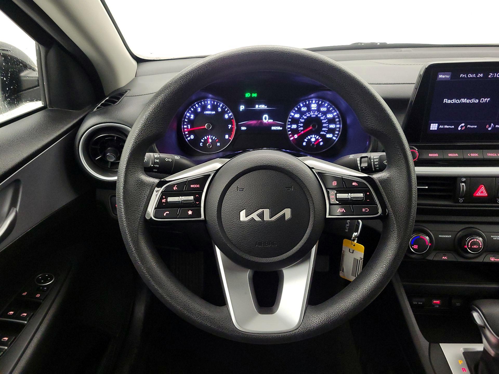 Thumbnail: 2024 Kia Forte - 10