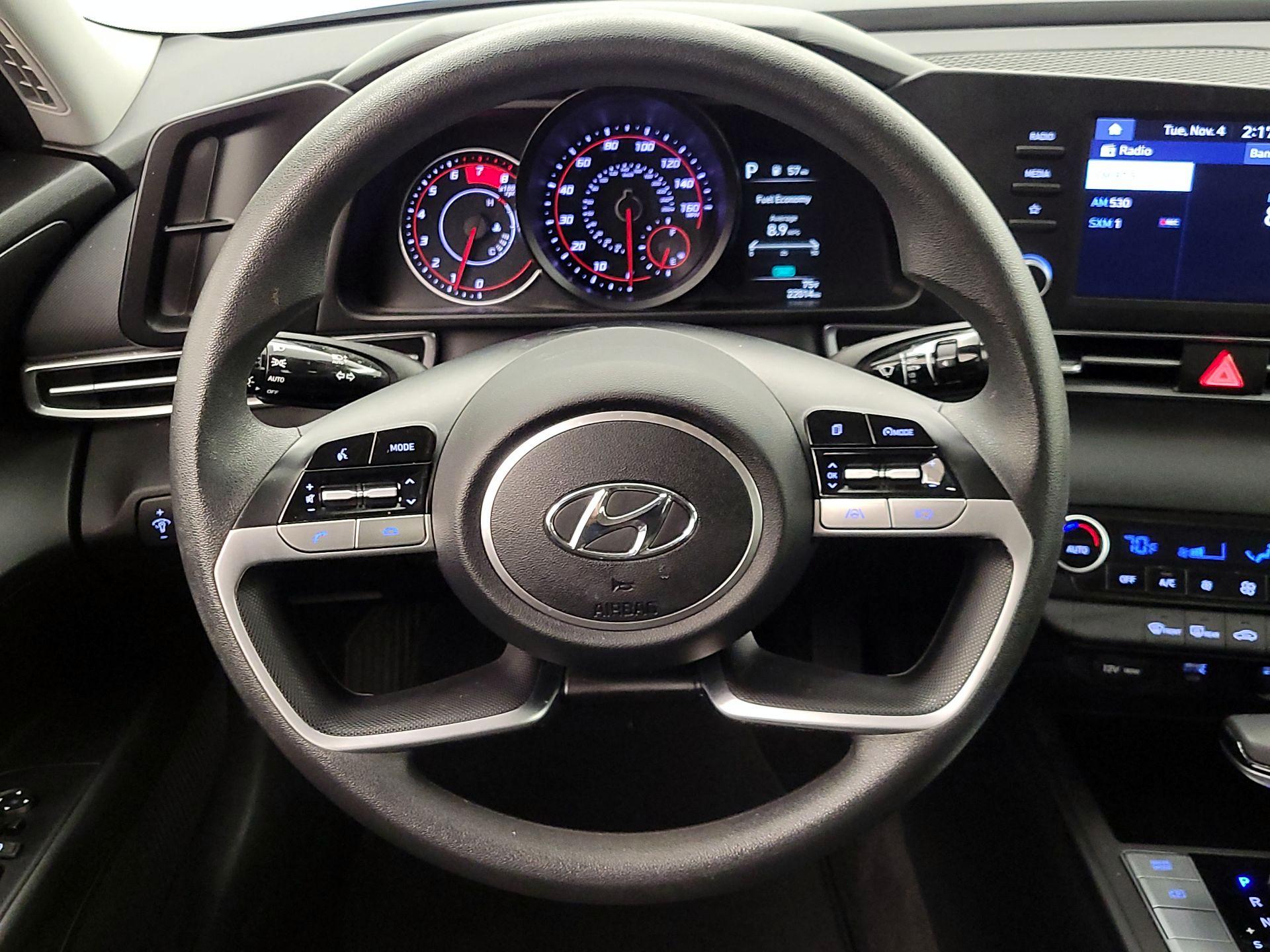 Thumbnail: 2023 Hyundai Elantra - 10