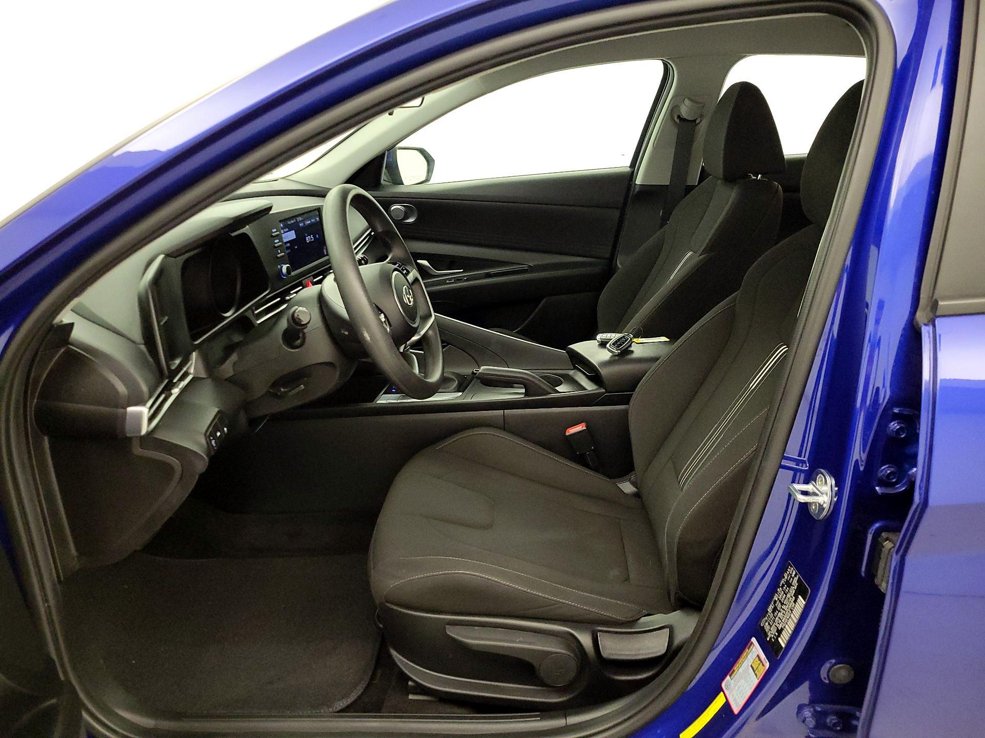 Thumbnail: 2023 Hyundai Elantra - 11