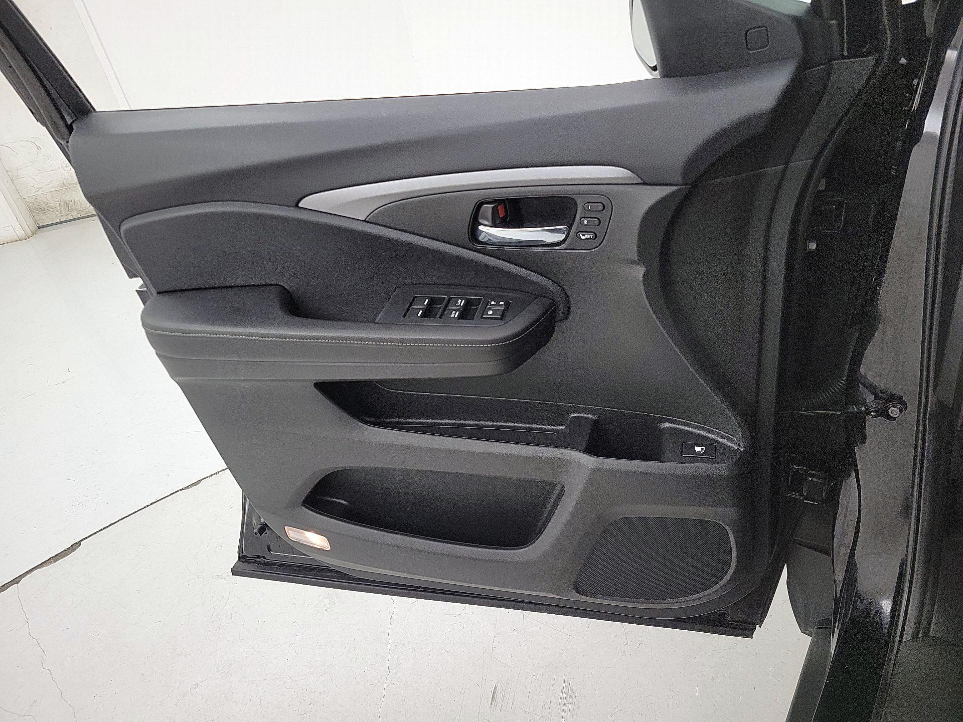 Thumbnail: 2023 Honda Ridgeline - 12