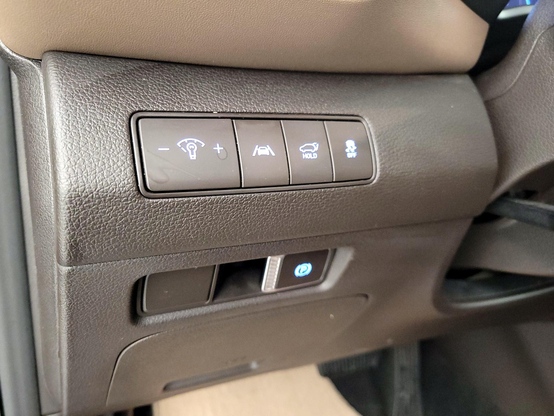 Thumbnail: 2022 Hyundai Santa Fe - 13