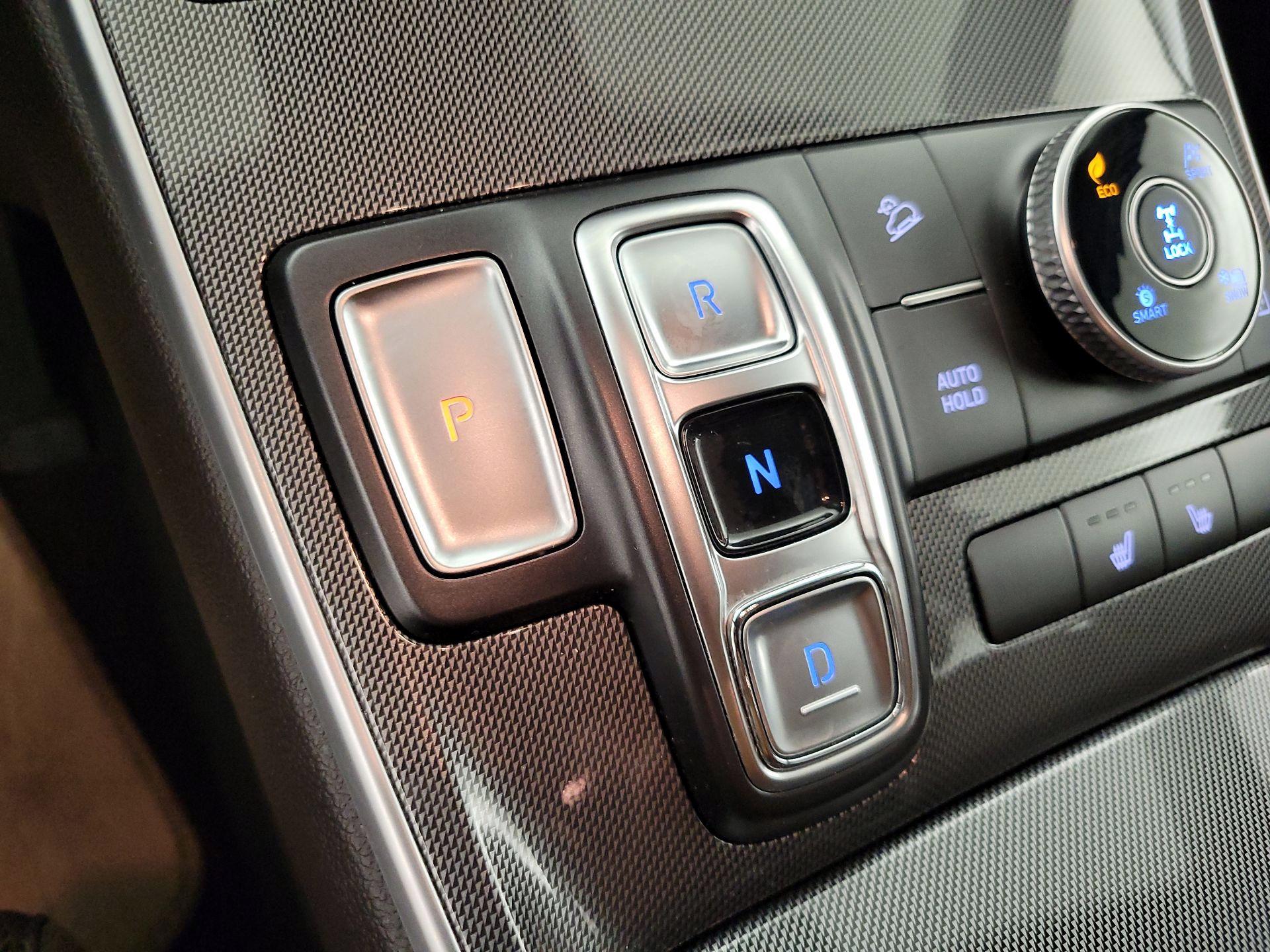 Thumbnail: 2022 Hyundai Santa Fe - 17