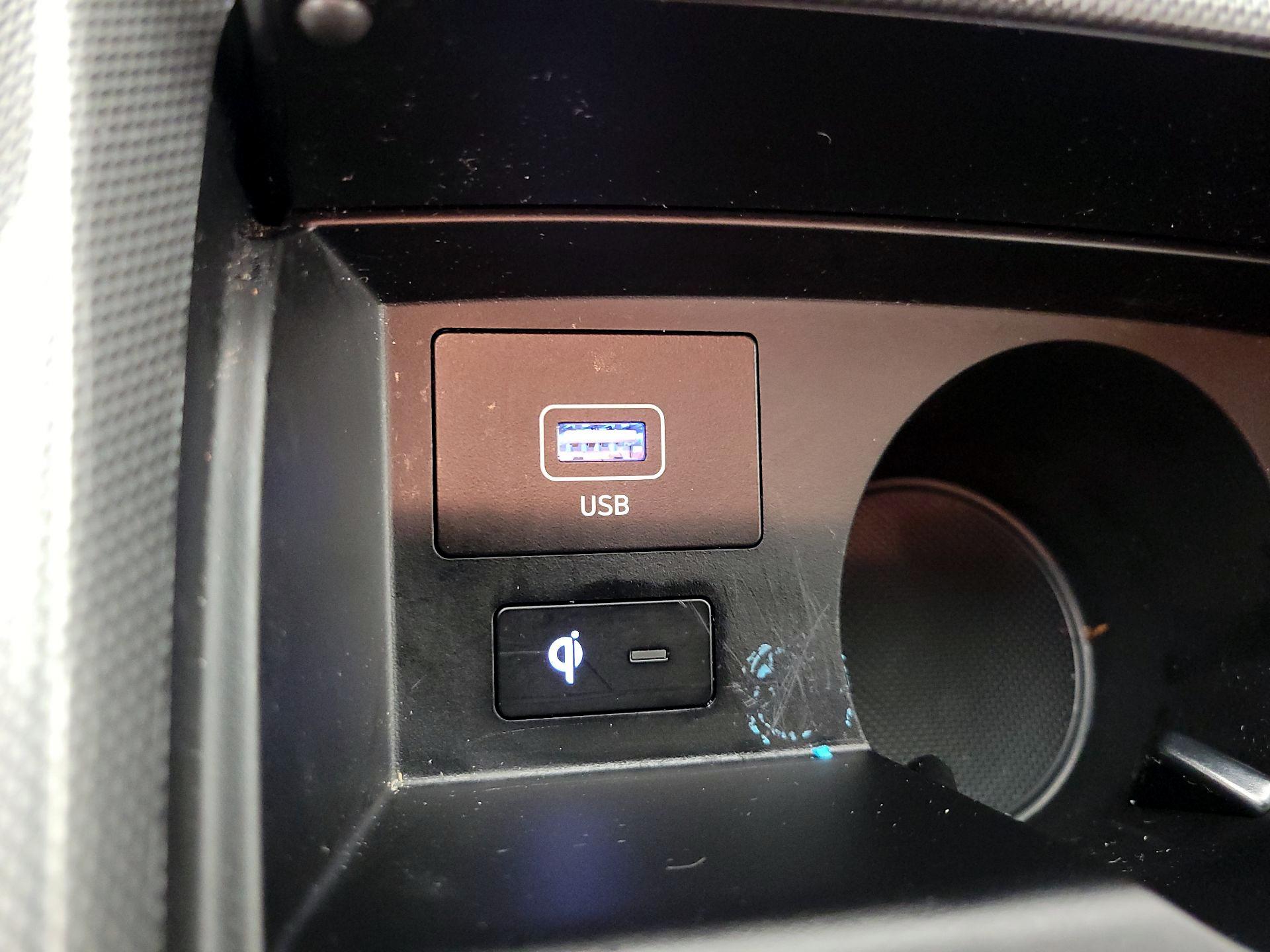 Thumbnail: 2022 Hyundai Santa Fe - 18