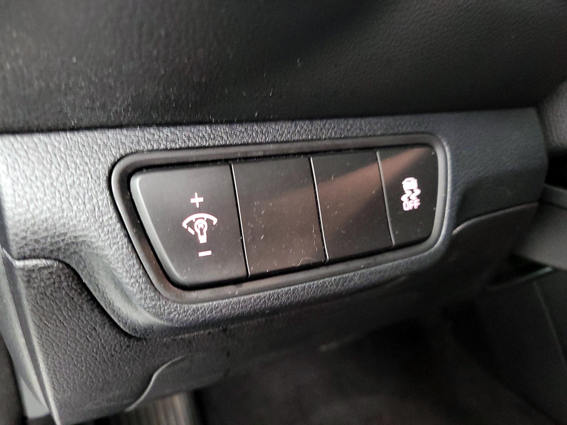 Thumbnail: 2024 Kia Forte - 13