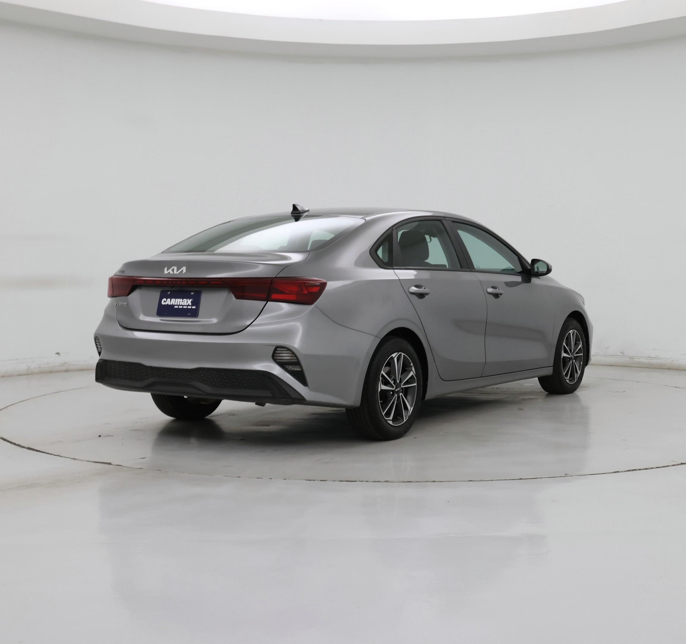 Thumbnail: 2024 Kia Forte - 8