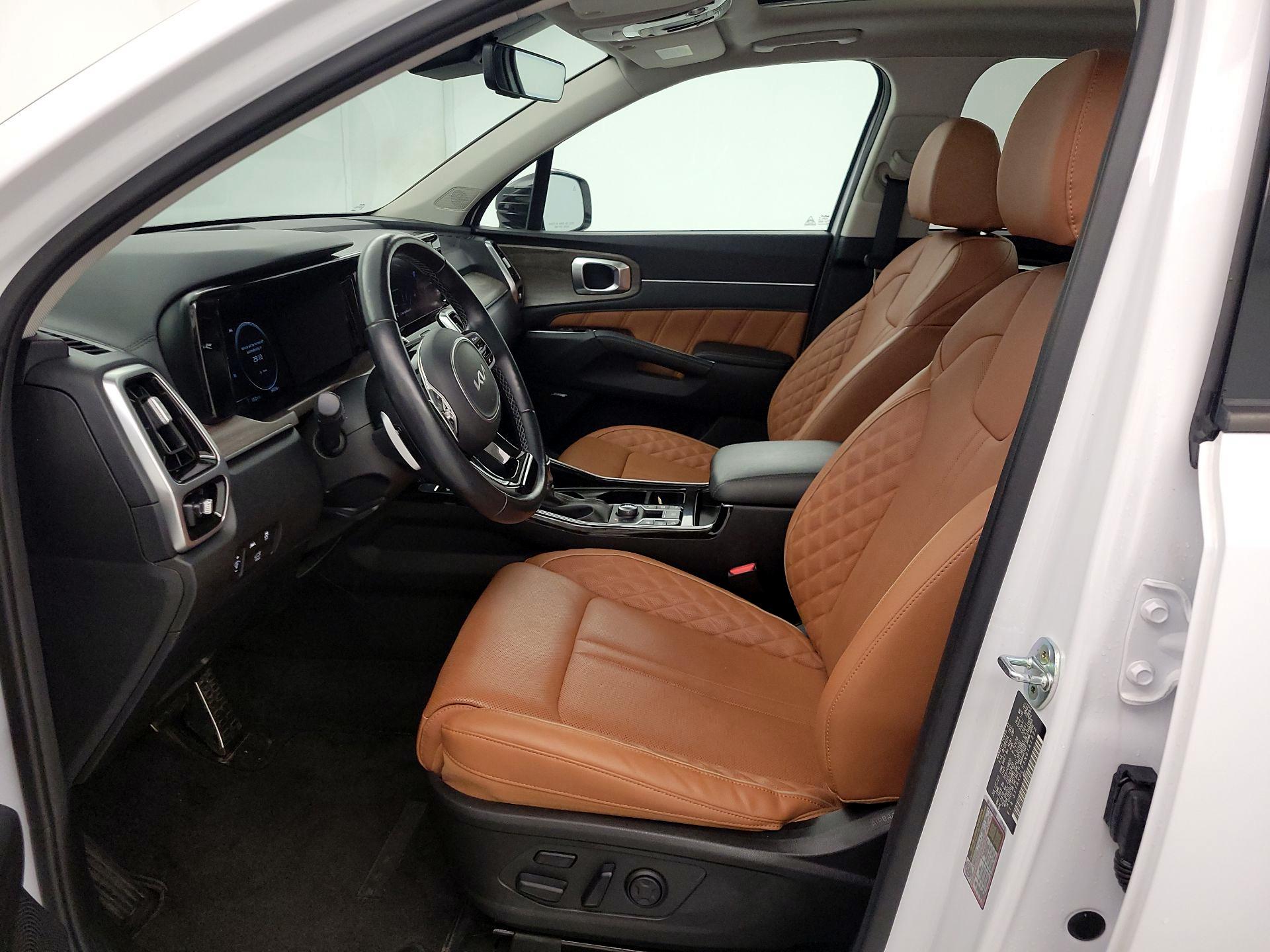 Thumbnail: 2022 Kia Sorento - 11